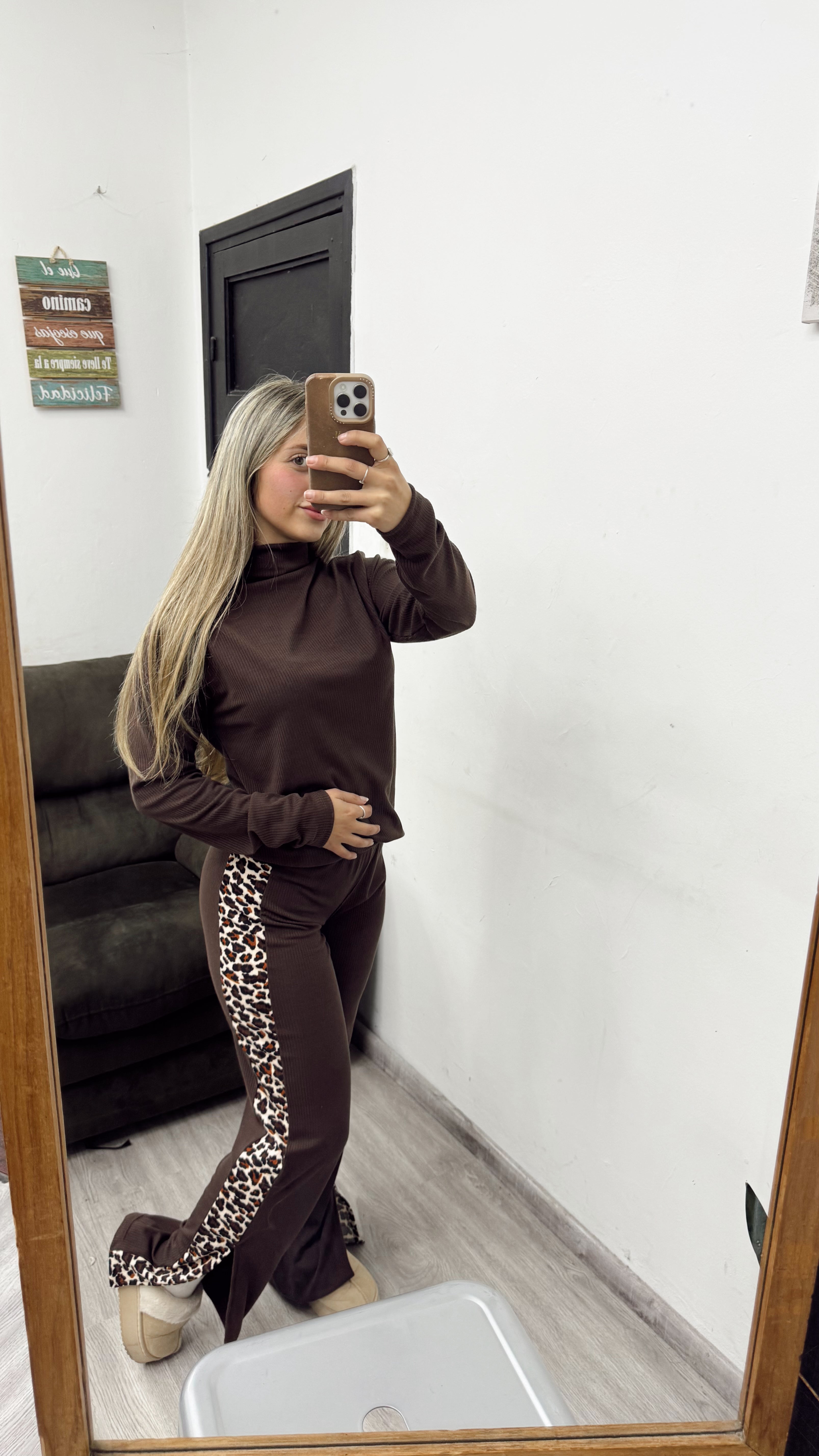 NUEVA polerita chocolate