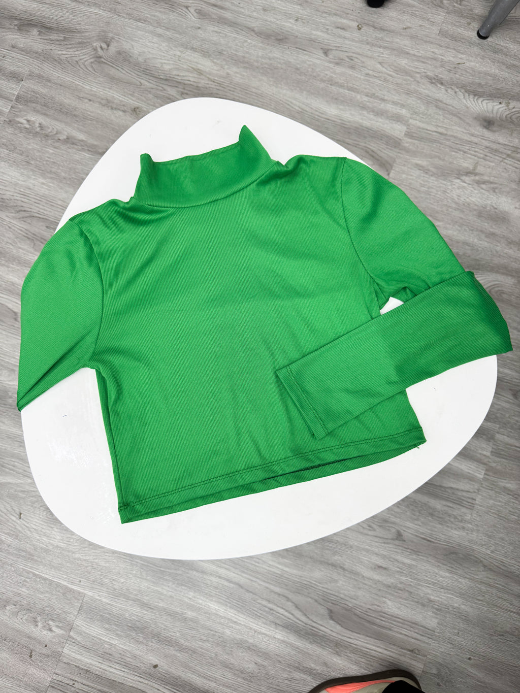 Top verde manga larga