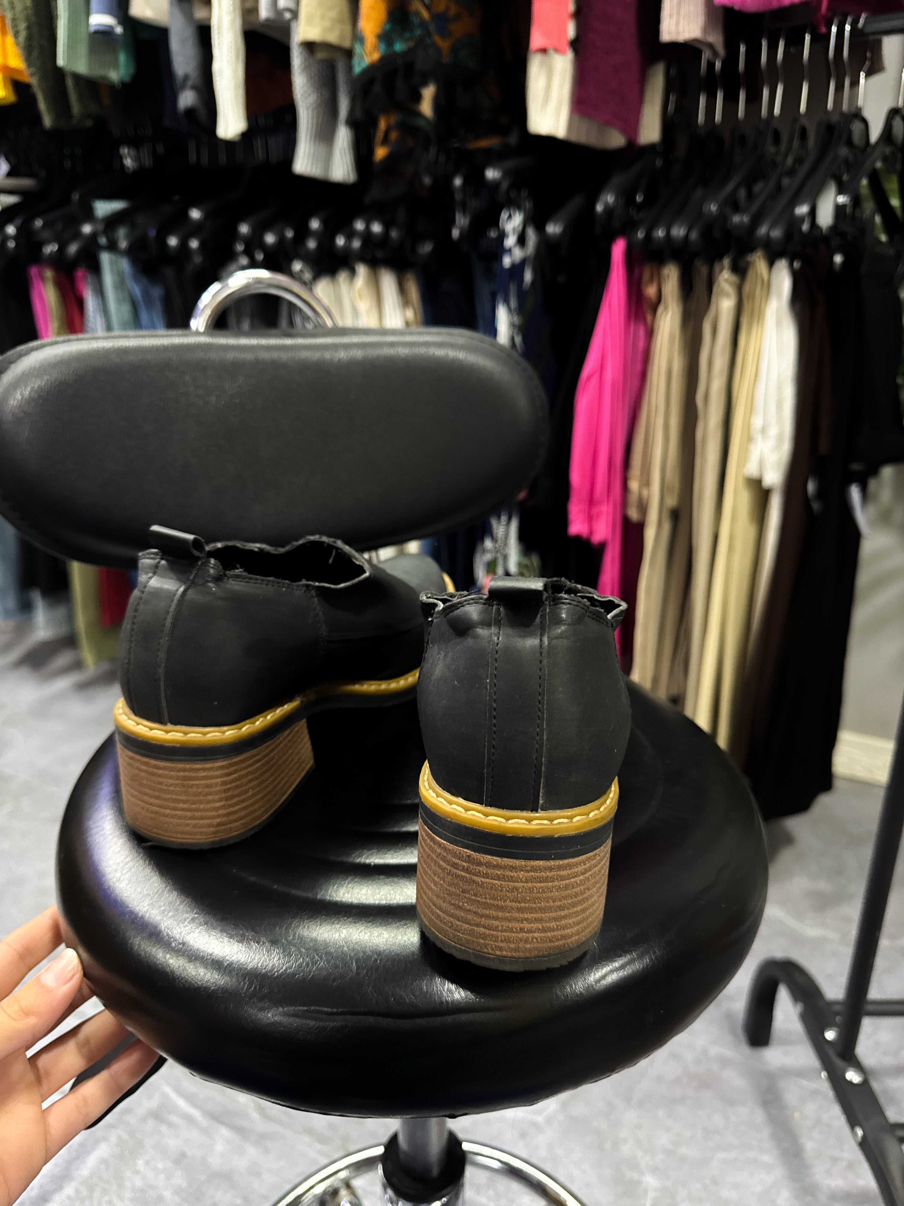 Botines negros Korium