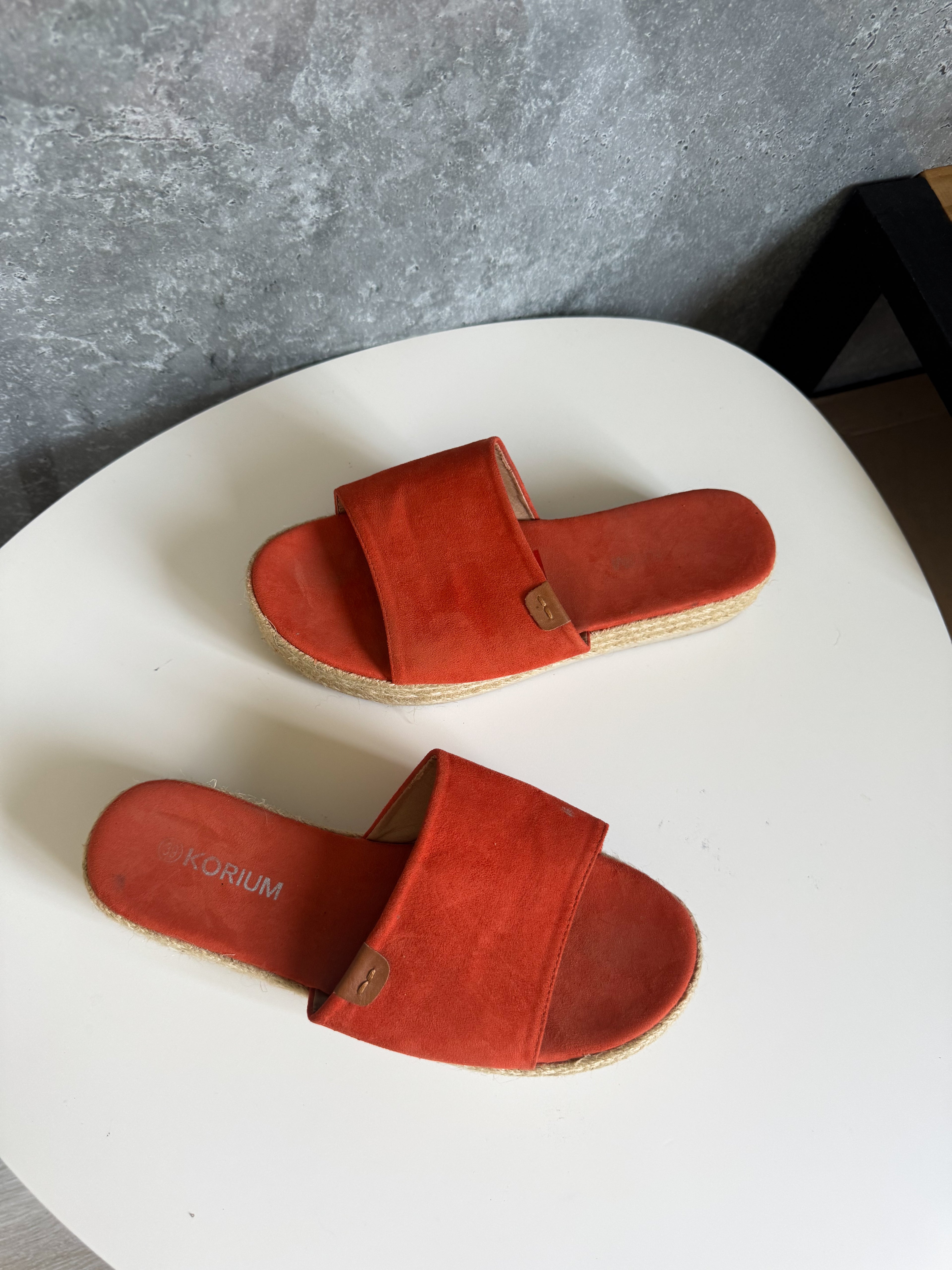 Sandalias Korium naranjas