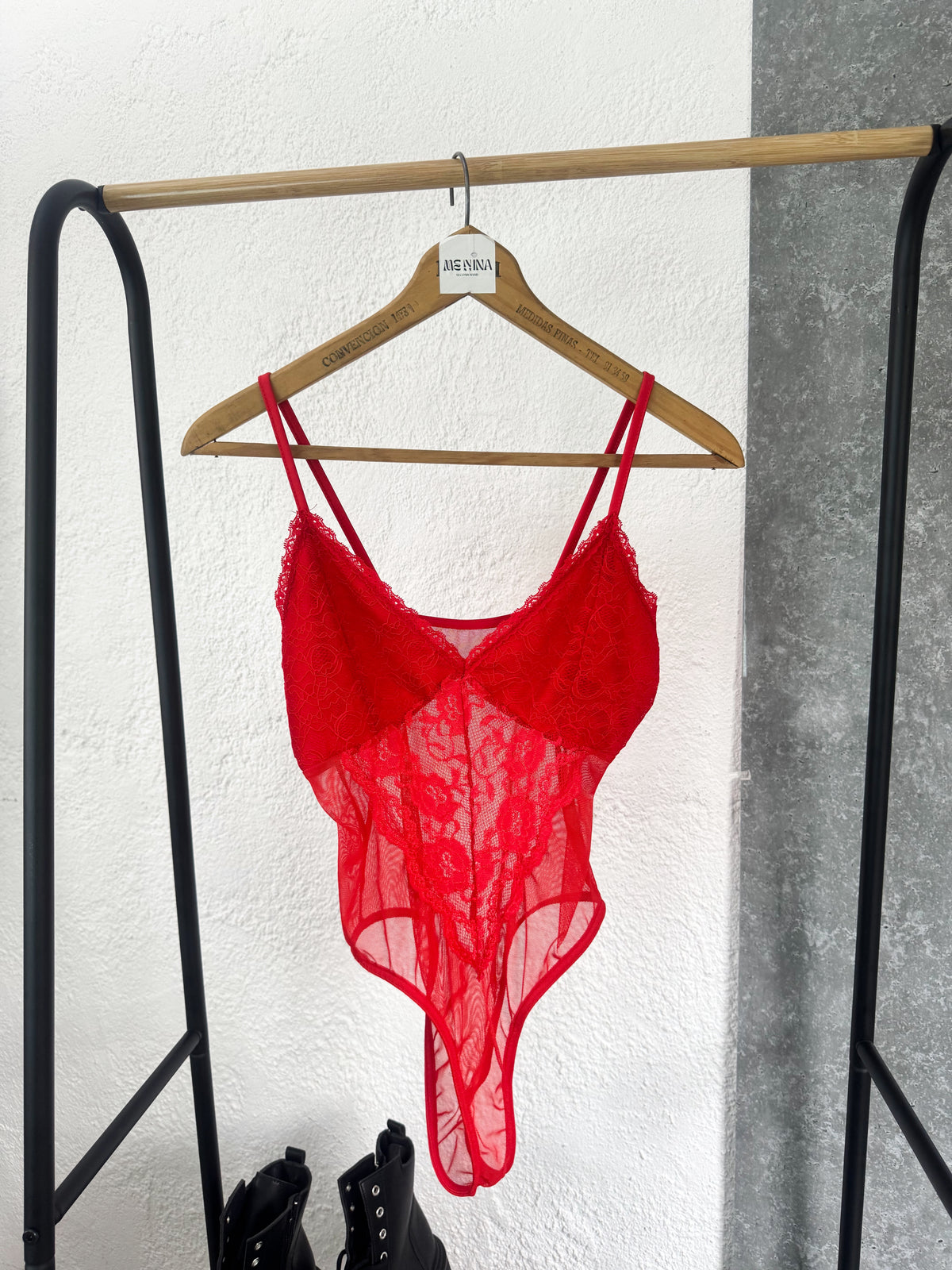 Body rojo de encaje