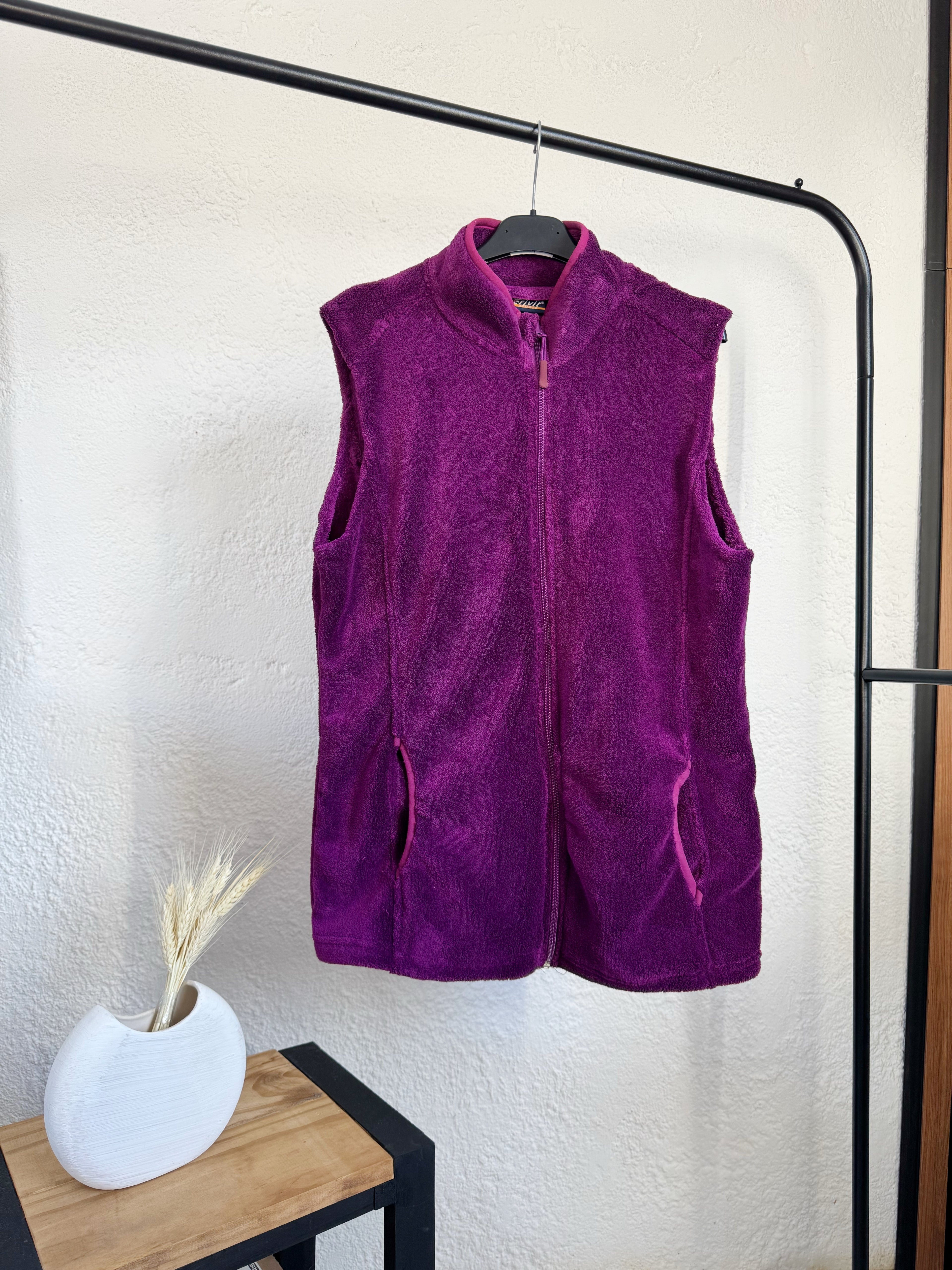 Chaleco polar violeta
