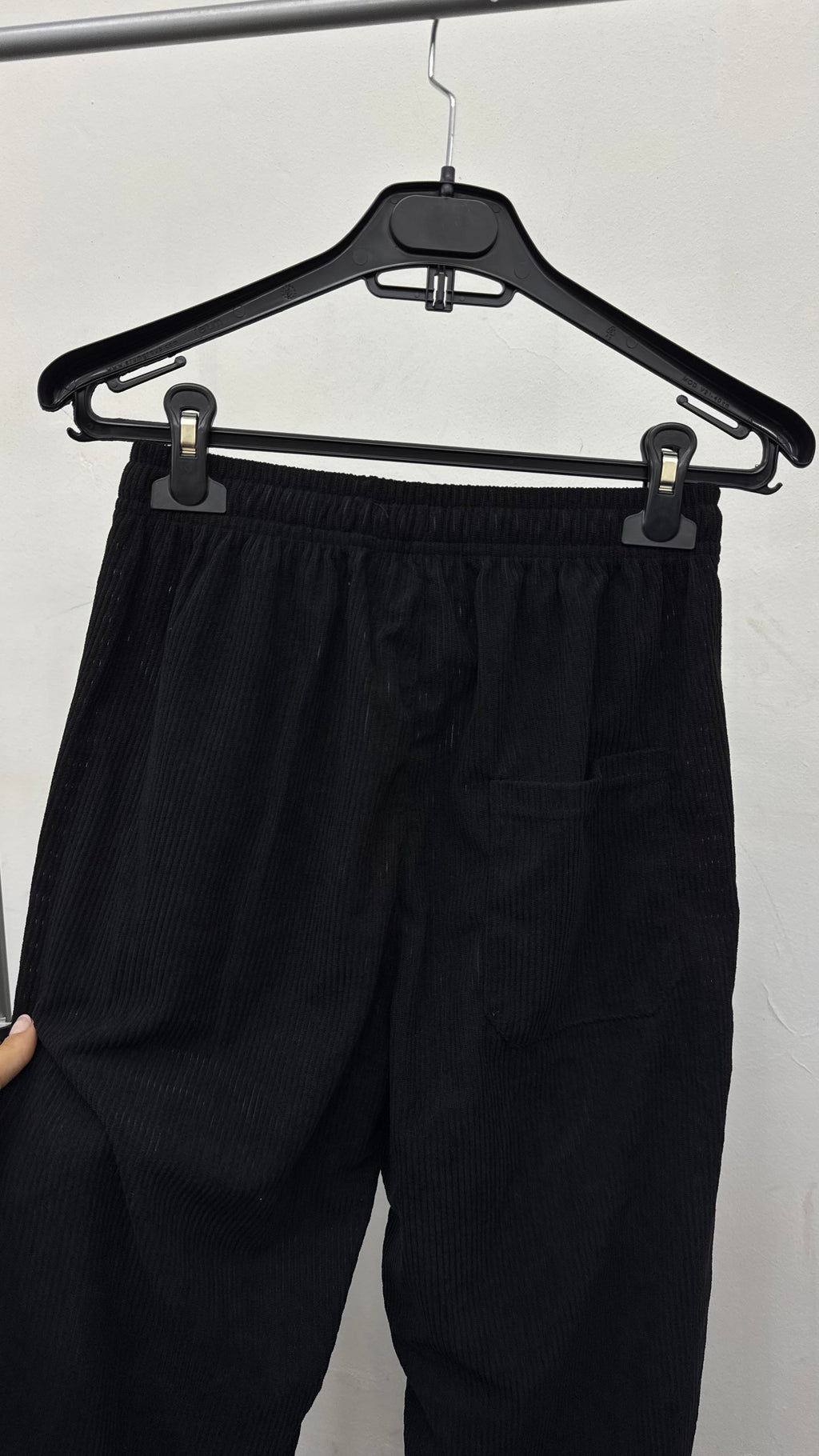 Pantalón negro NUEVO tipo pana