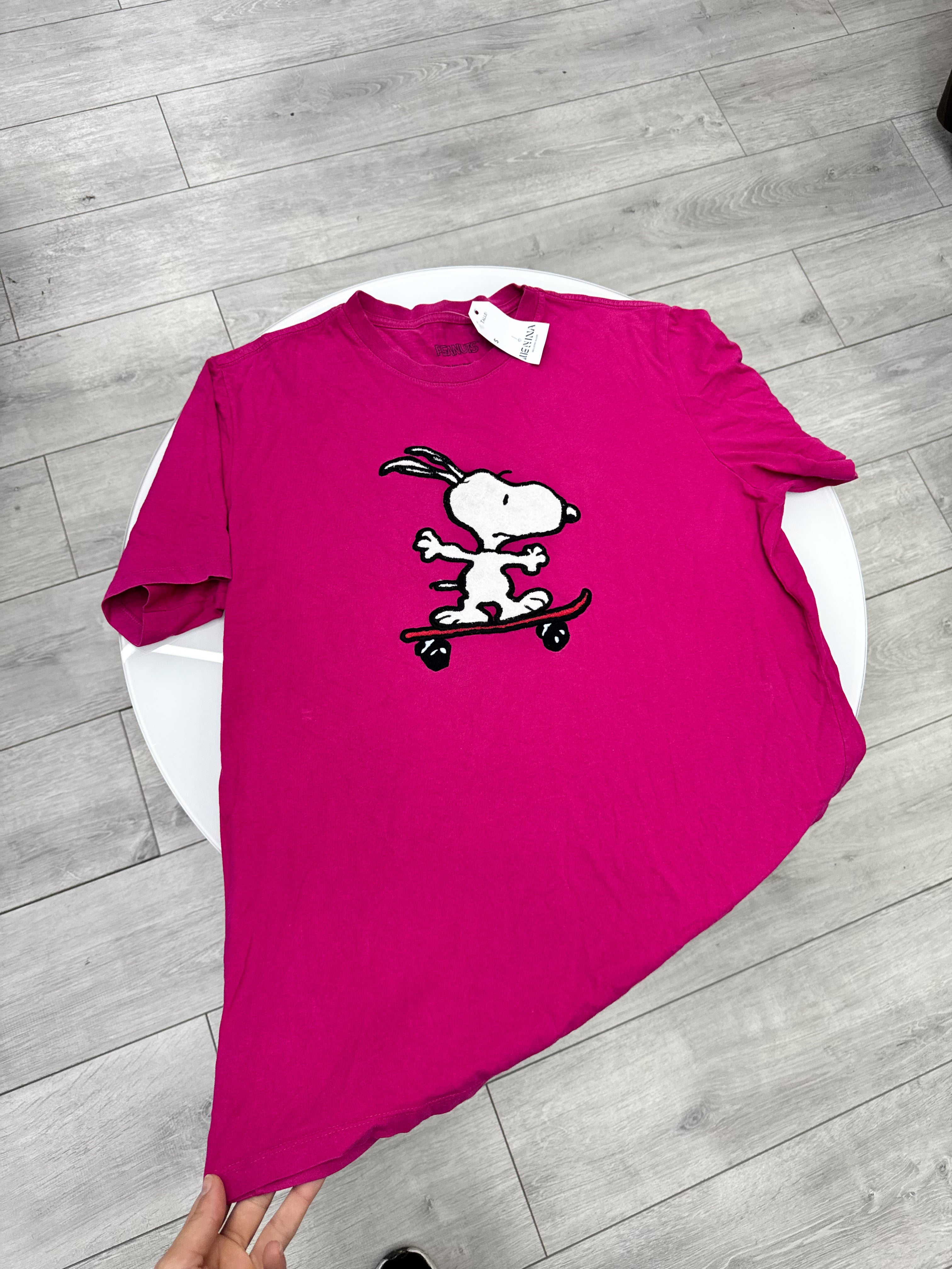 Remera rosada Snoopy