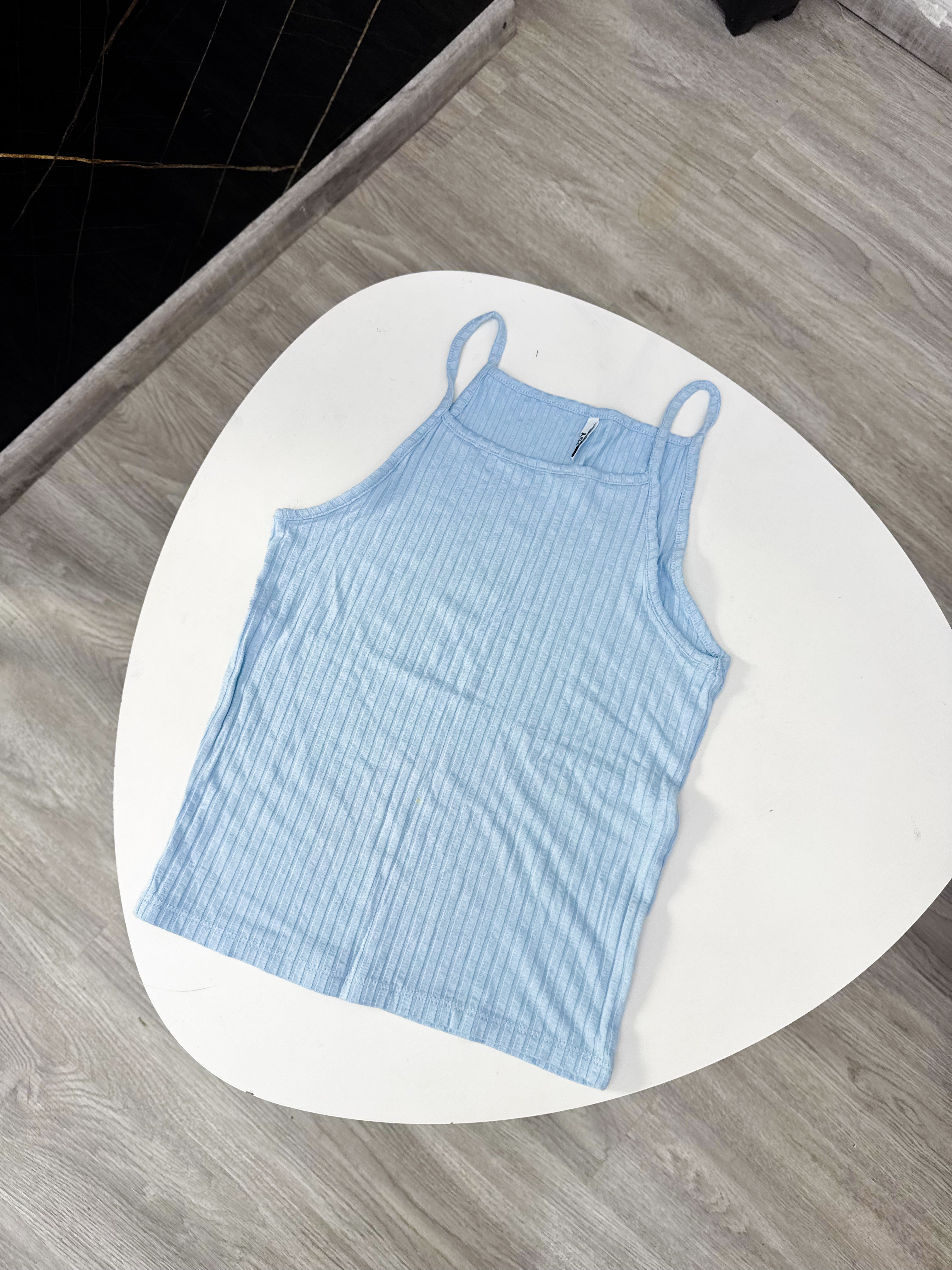 Musculosa celeste talle S/M