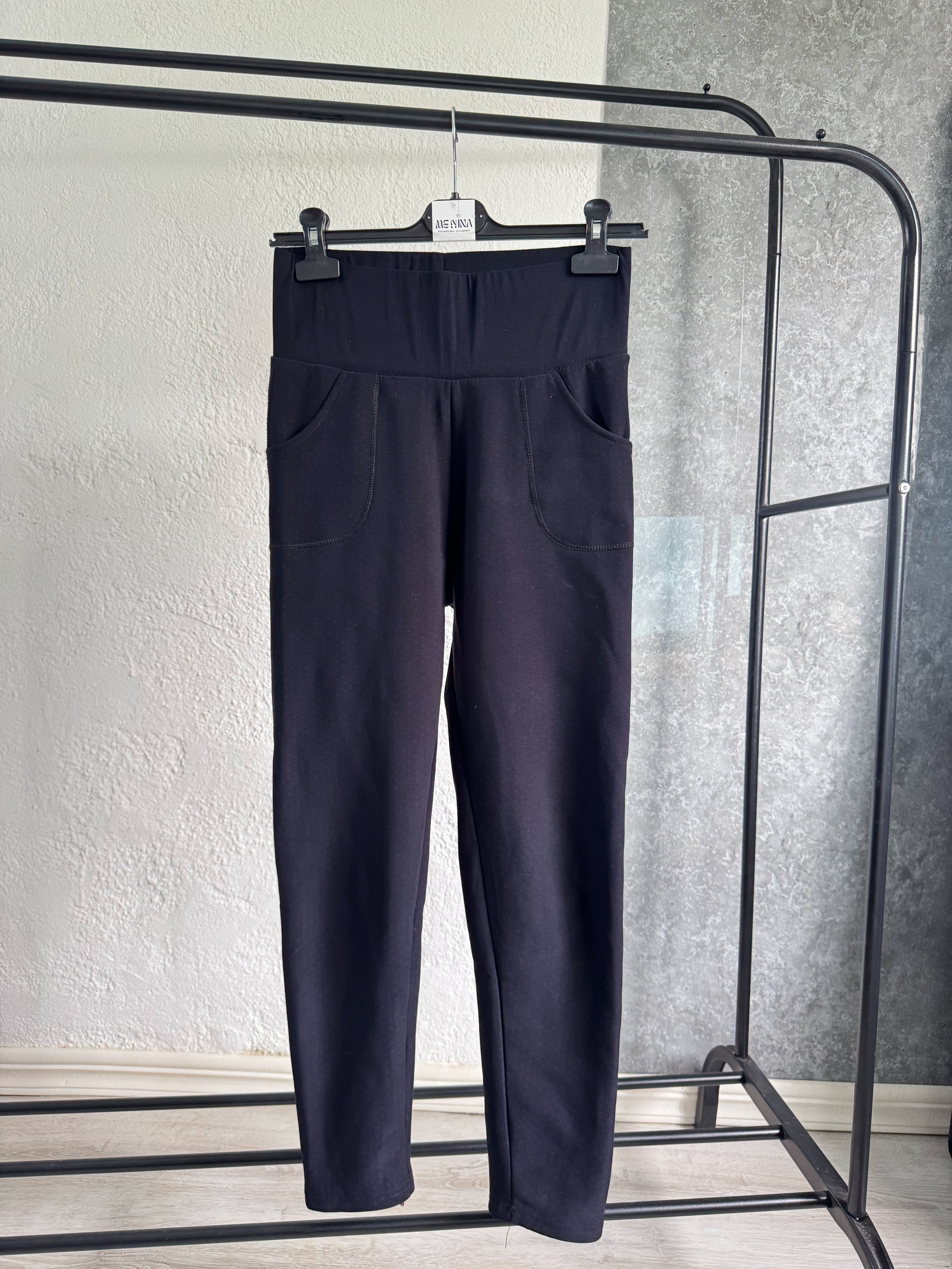 Pantalón de vestir azul oscuro