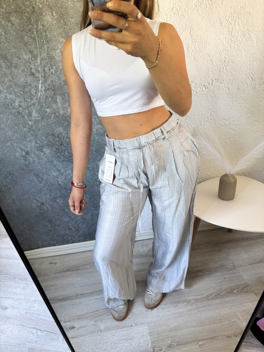 Pantalón NUEVO fresco color gris