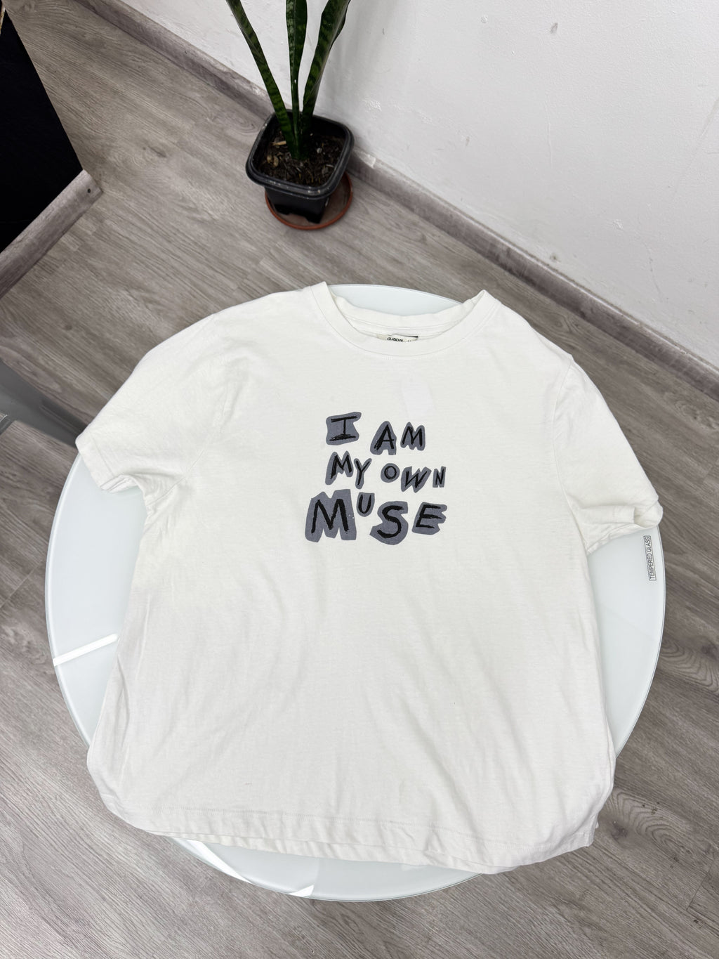 Remera blanca manga corta con frase