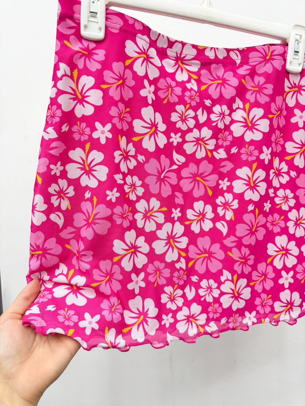 Pollera rosa floreada