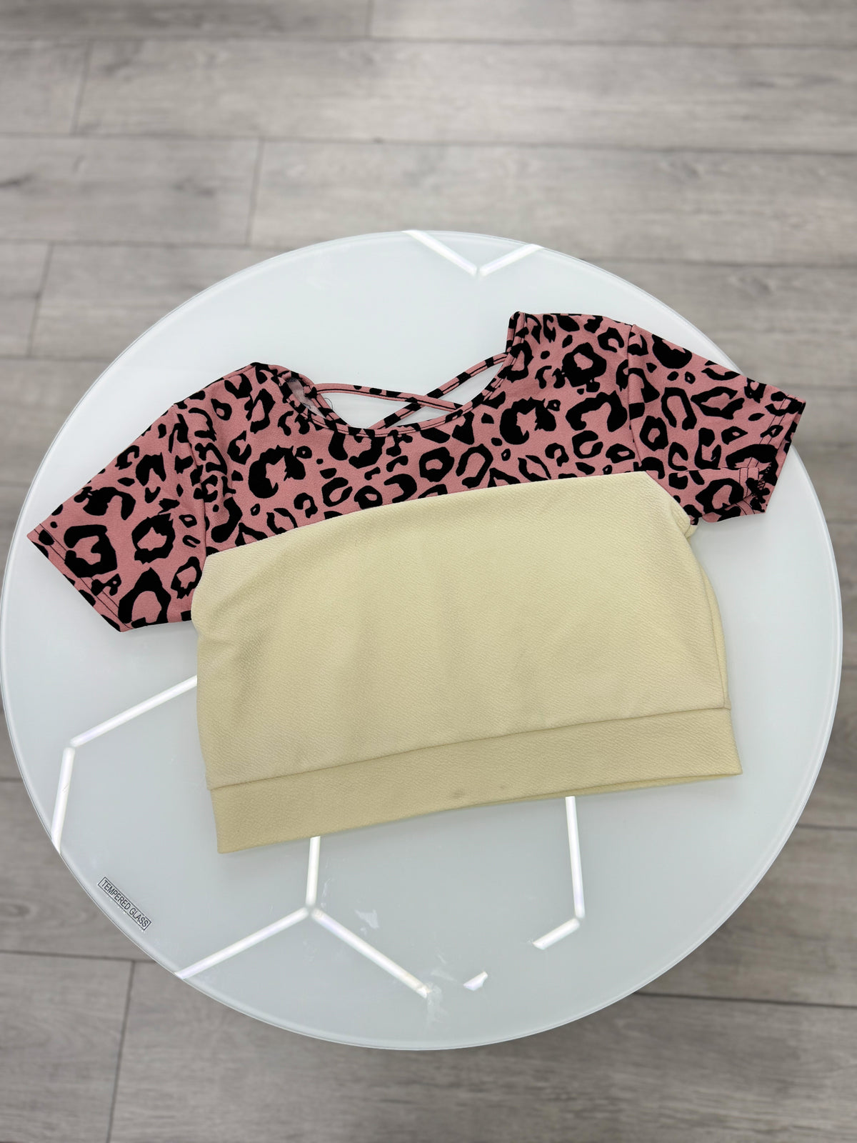 Top print y beige talle L
