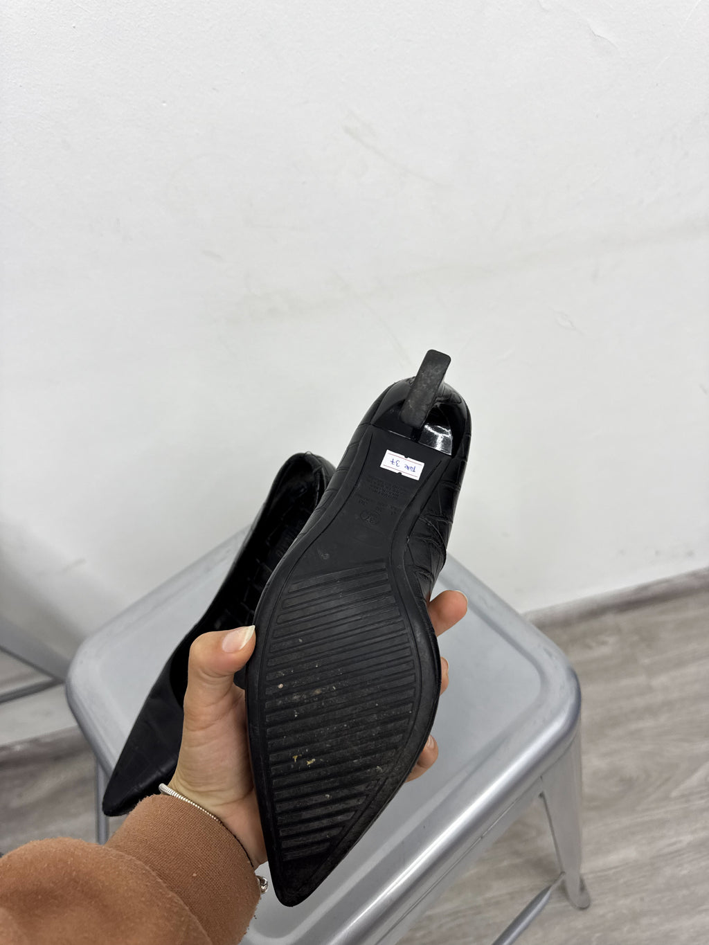 Tacos stiletto negros efecto piel de serpiente