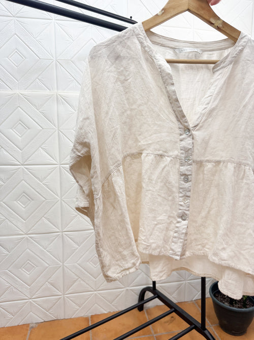 Blusa de lino beige talle XL