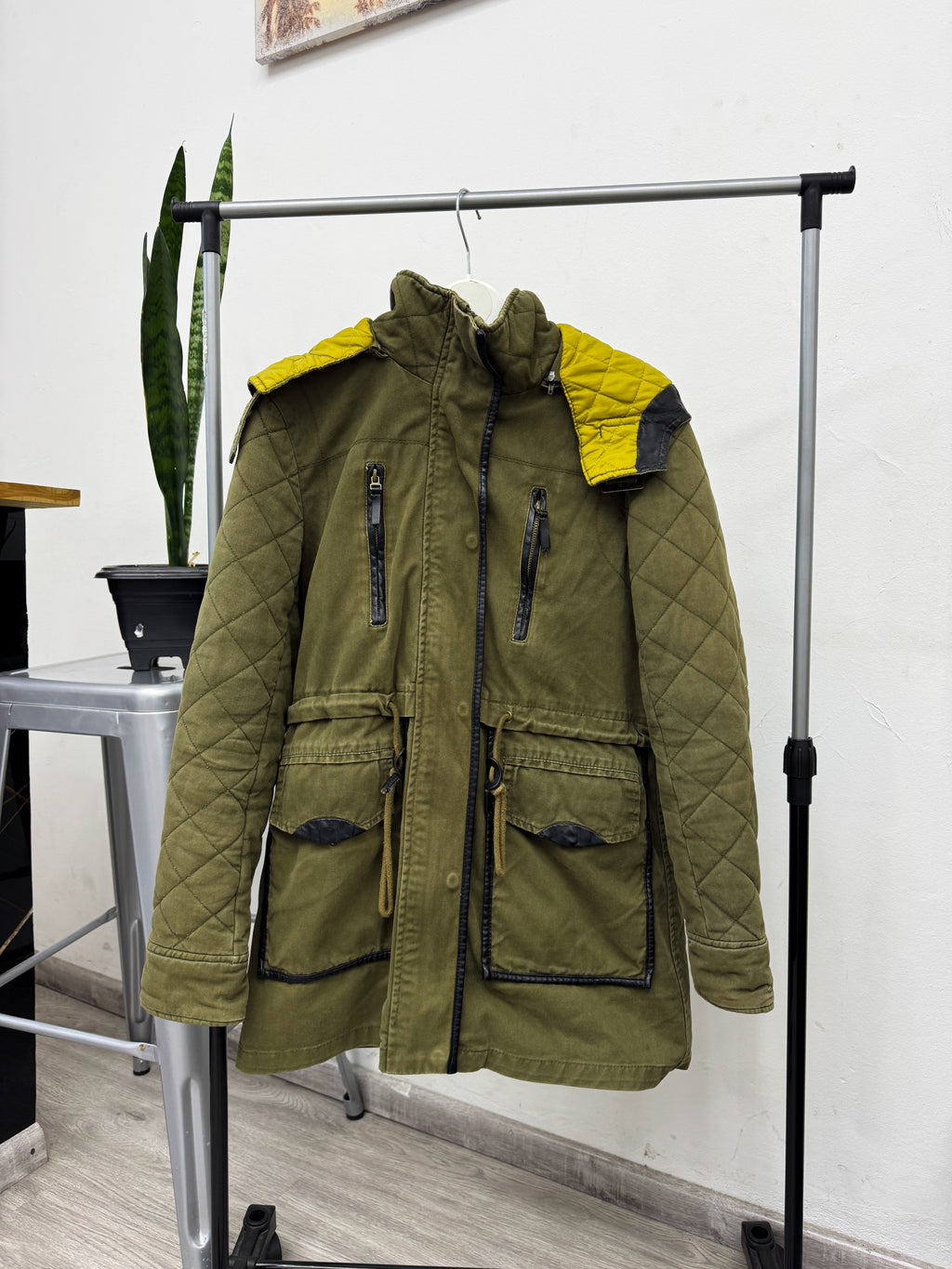 Parka con corderito desmontable