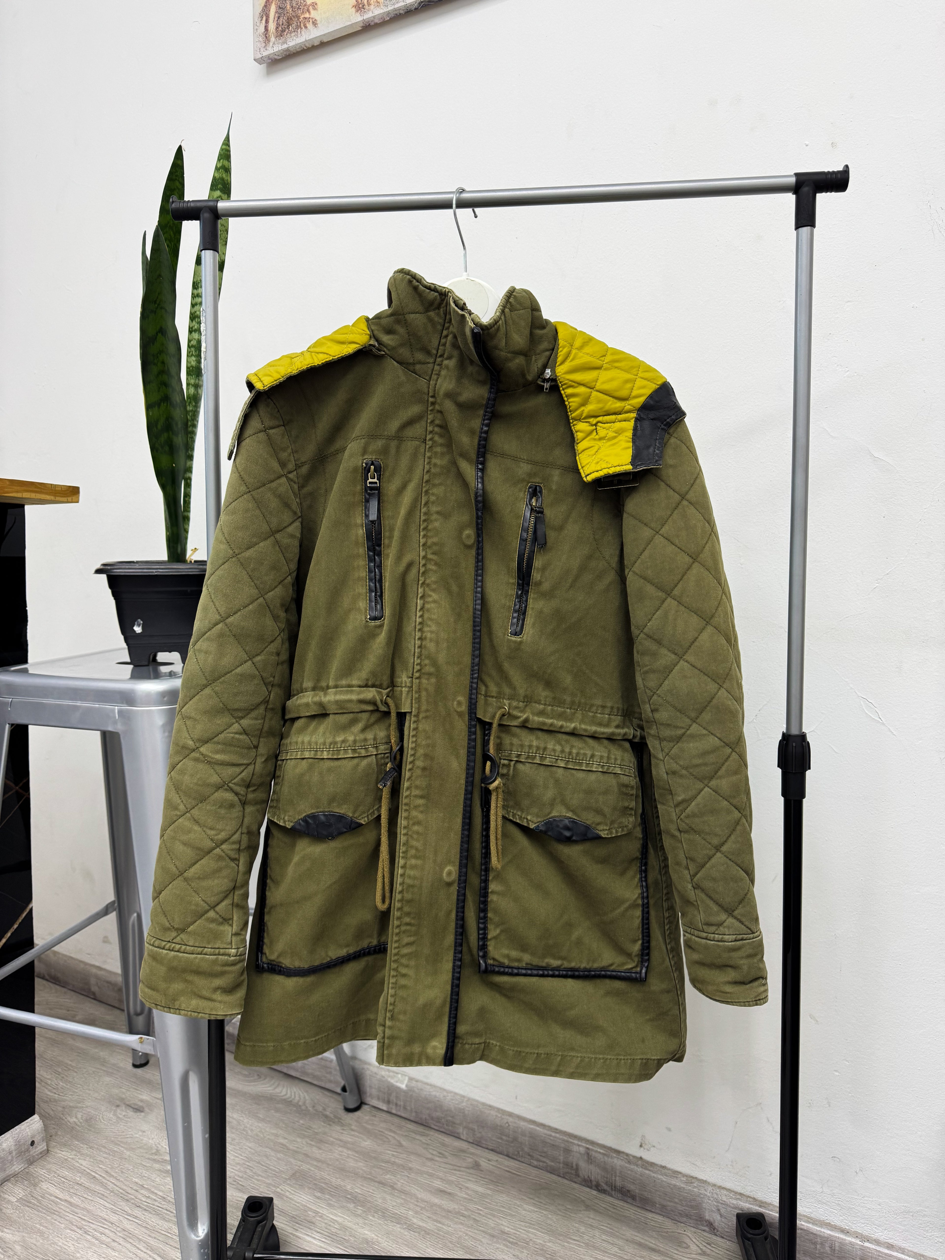 Parka con corderito desmontable