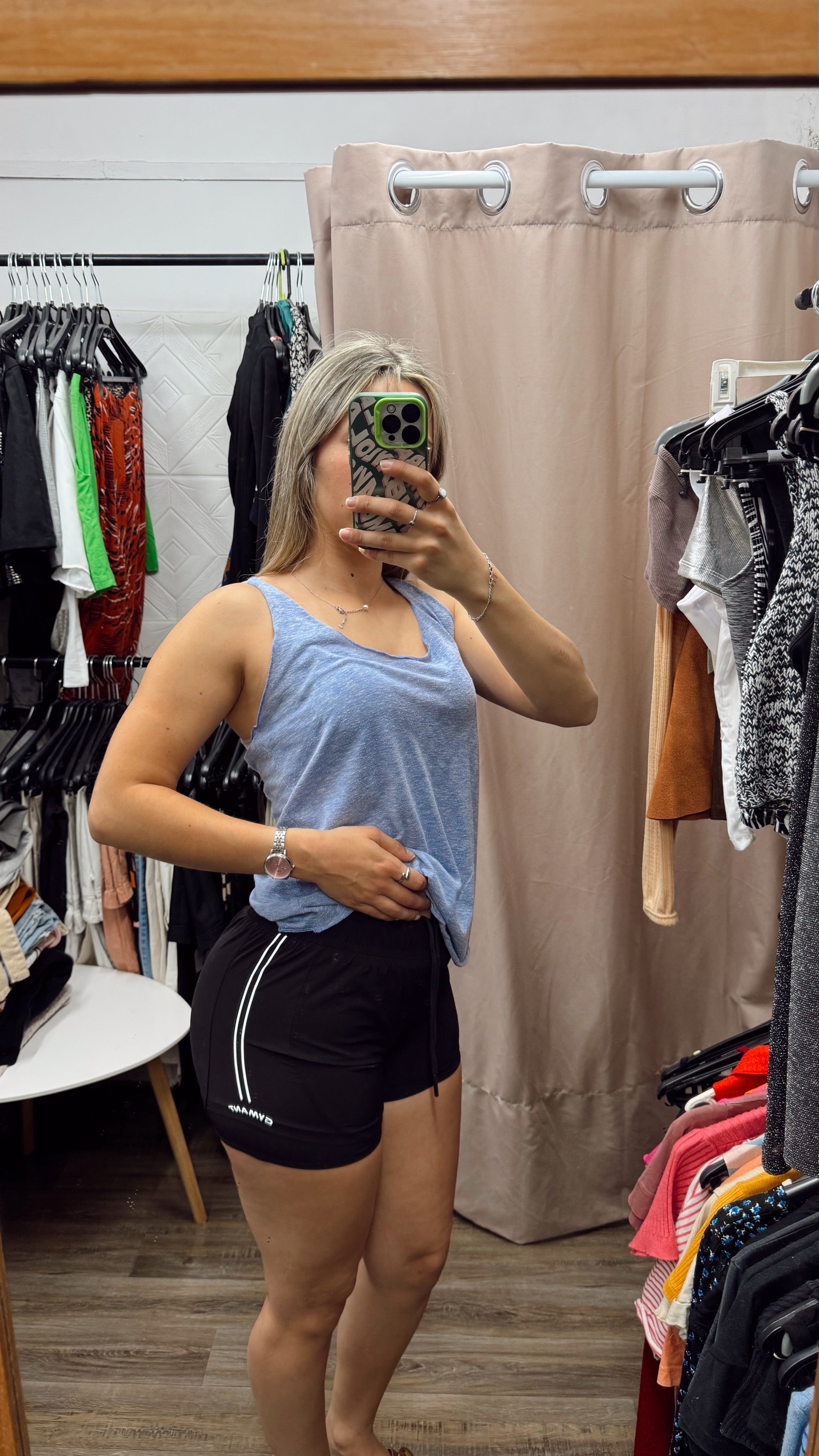 Short deportivo con calza abajo