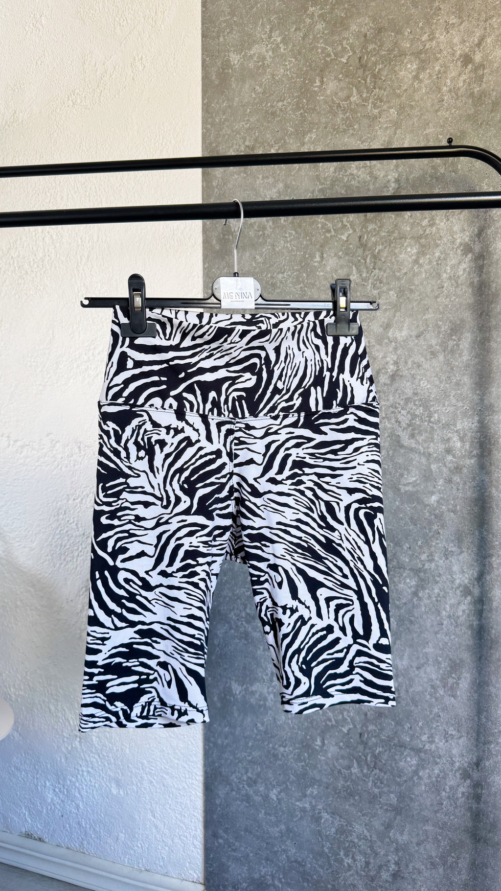 Biker animal print cebra