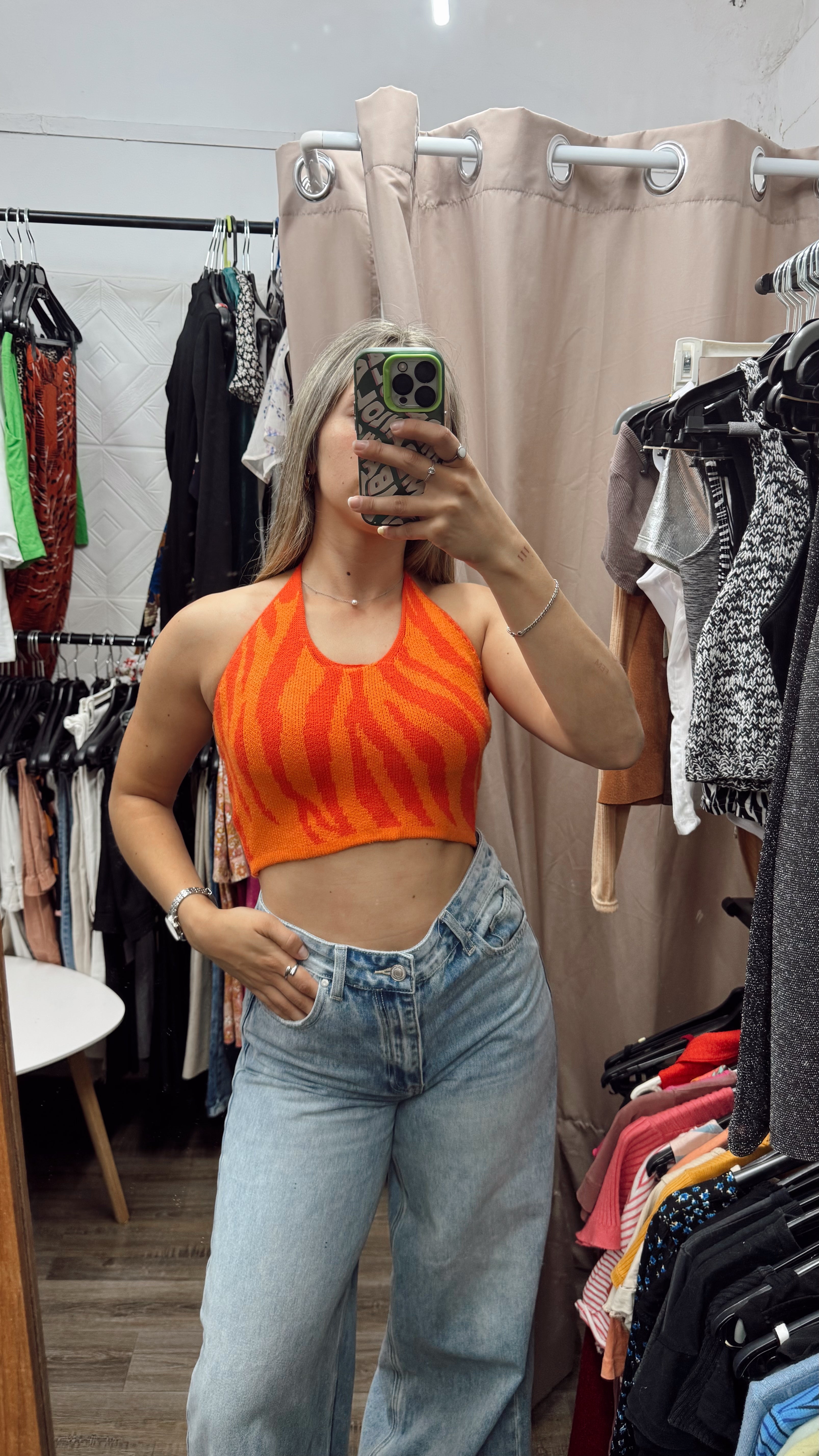 Top de hilo naranja