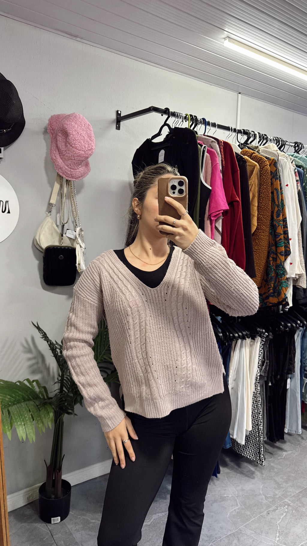 Buzo color rosa viejo