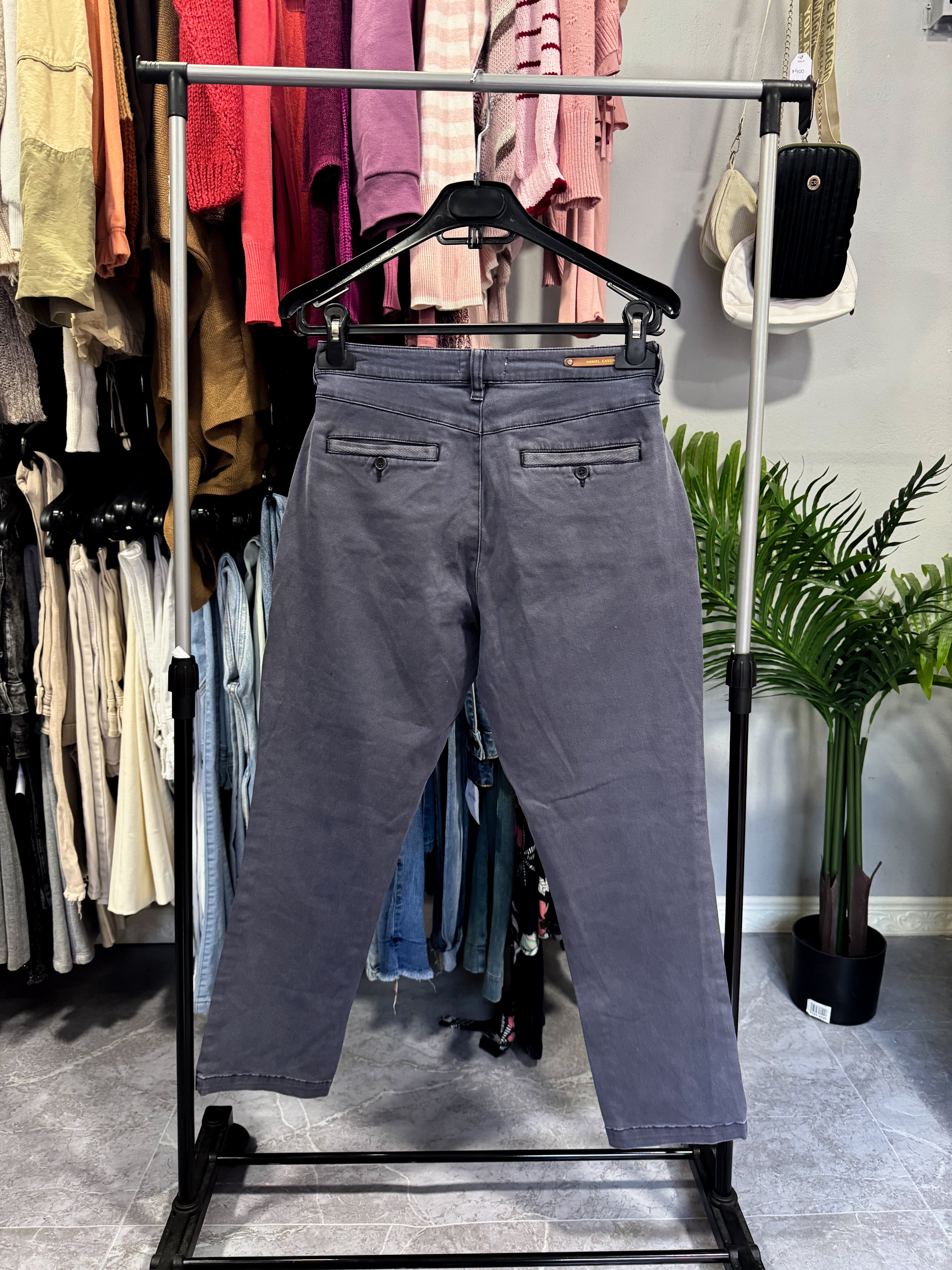 Pantalon azul de oficina