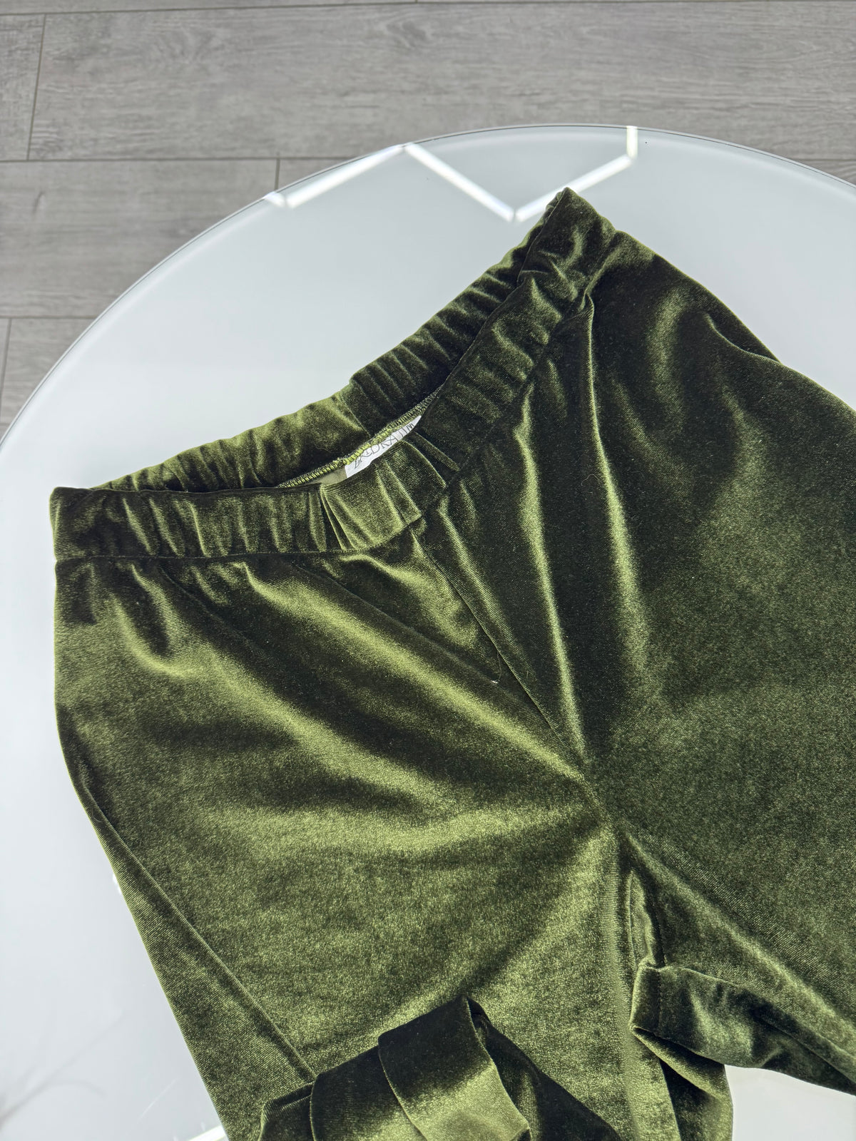 Pantalón verde ancho de terciopelo talle L/XL