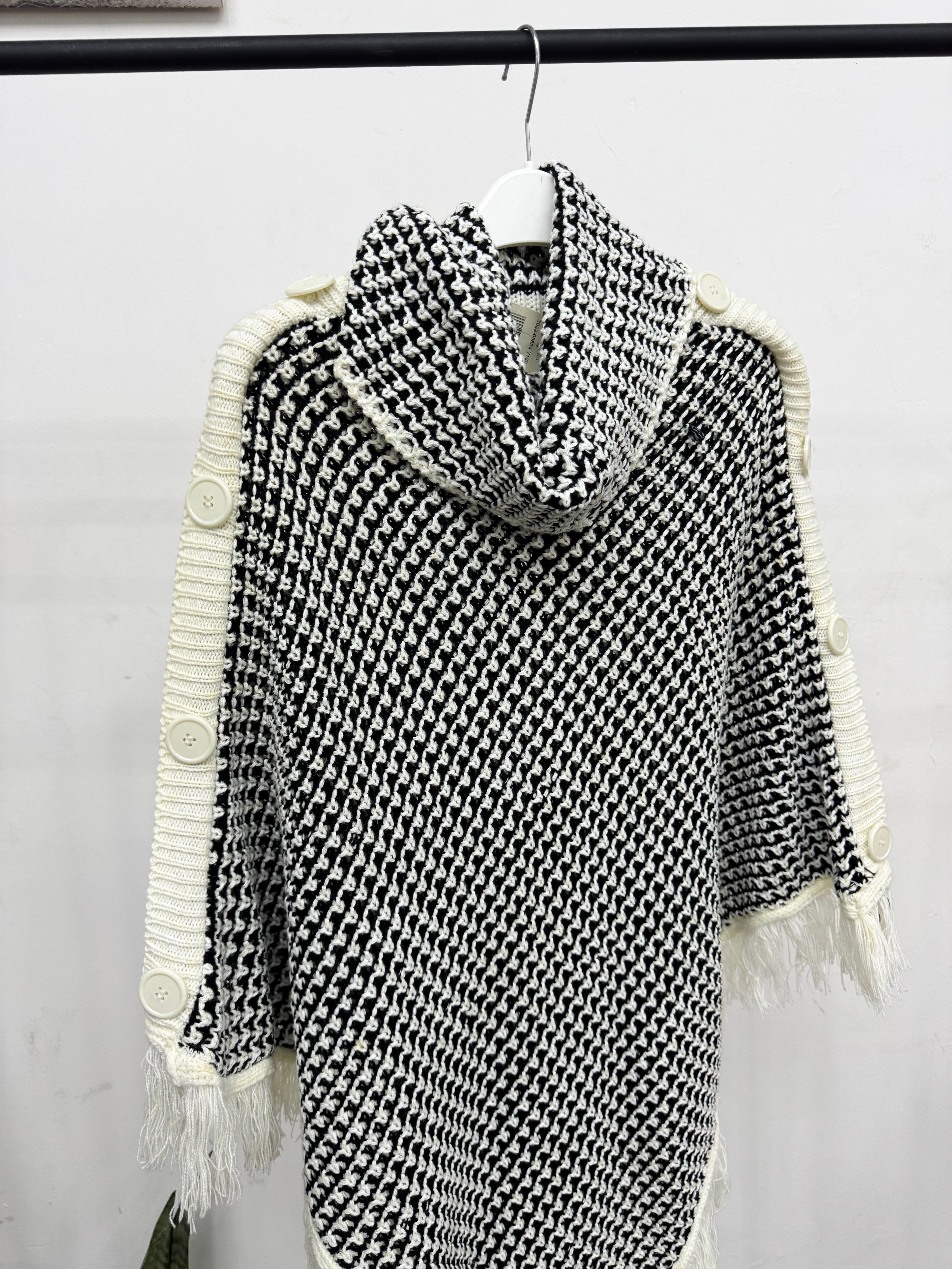 Poncho NUEVO talle S