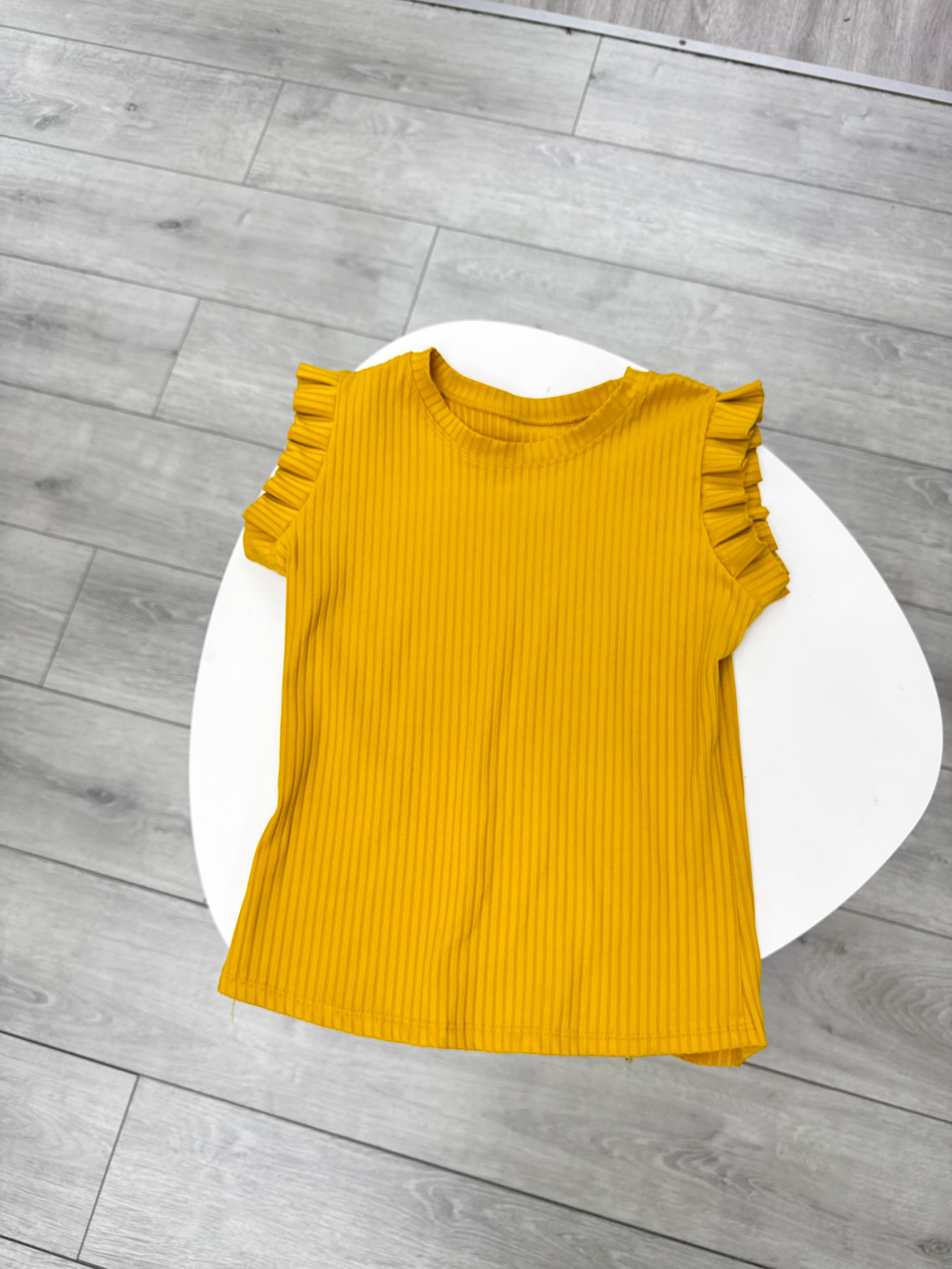 Remera manga corta mostaza