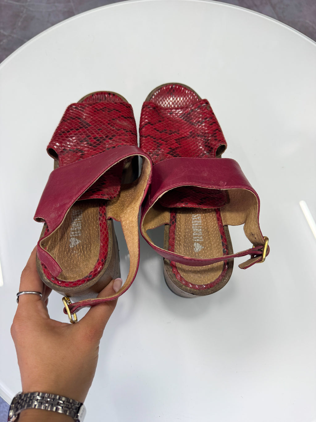 Sandalias rojas talle 37/38