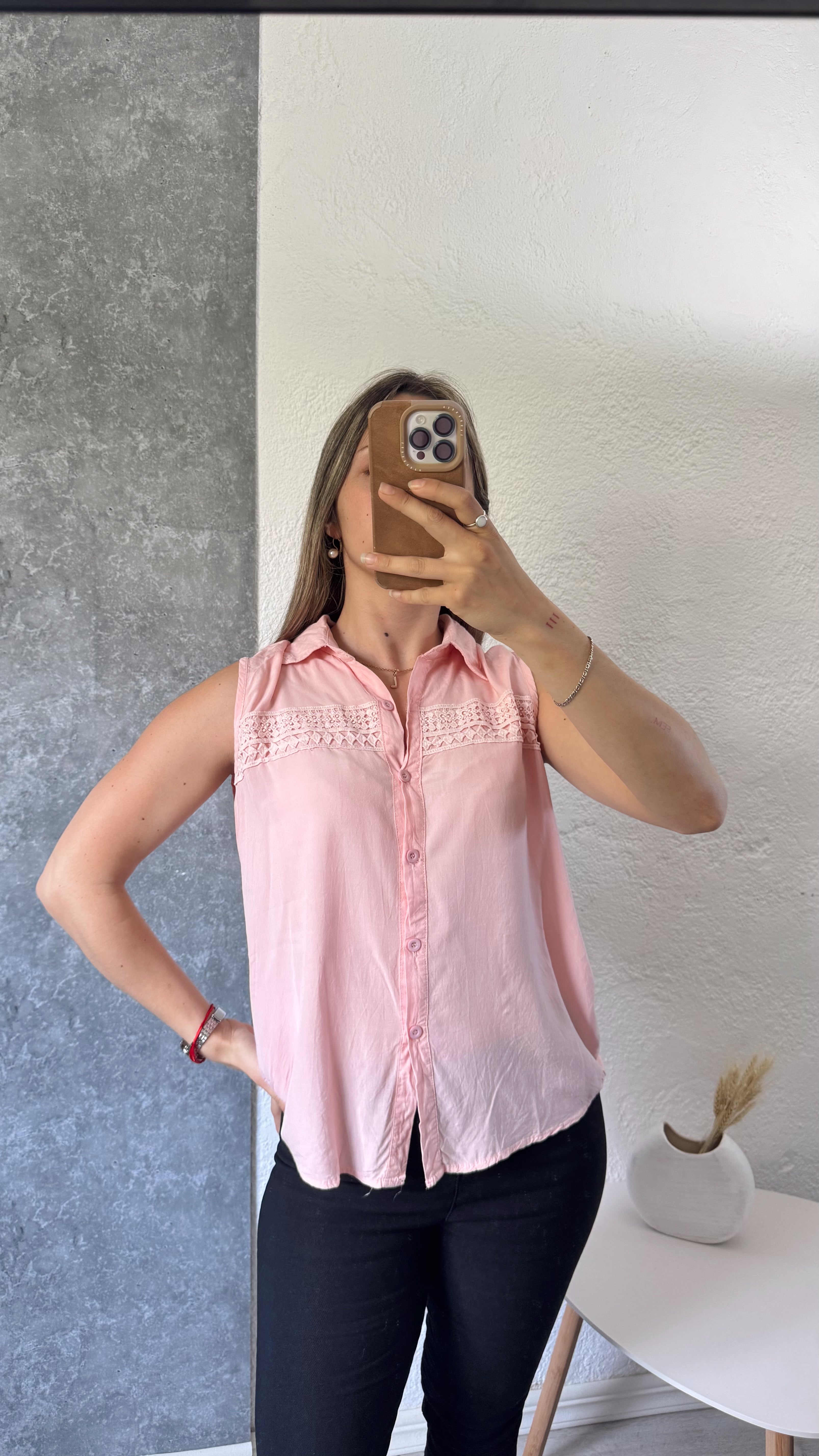 Camisa sin mangas rosa