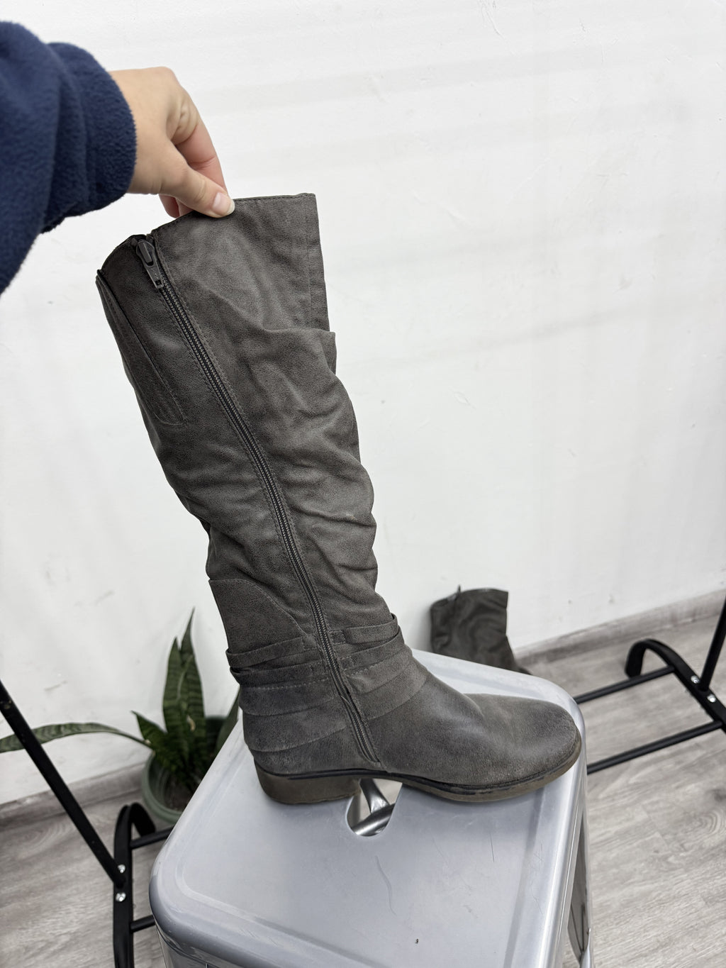 Botas de cuero grises