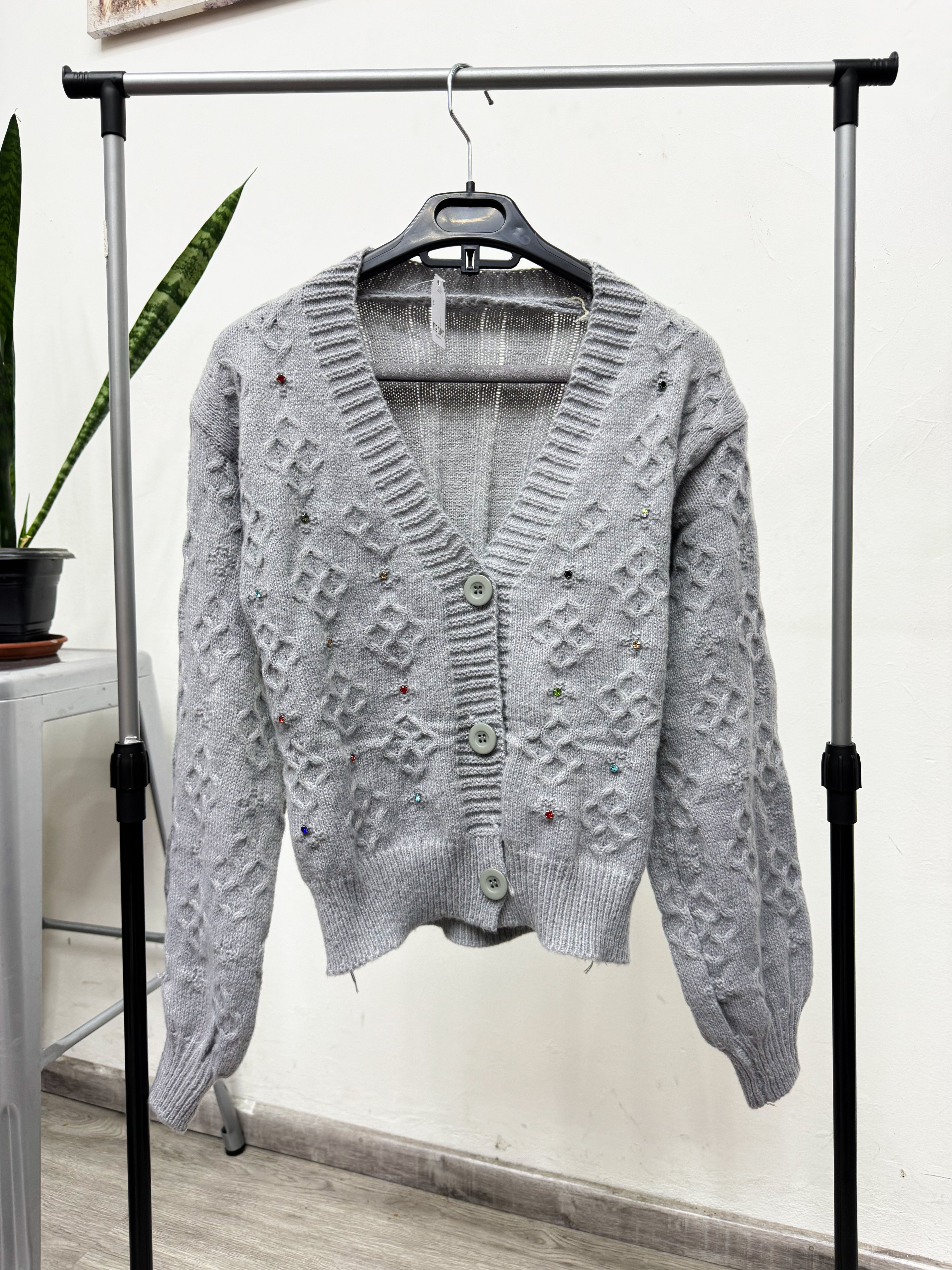 Cardigan gris con brillos