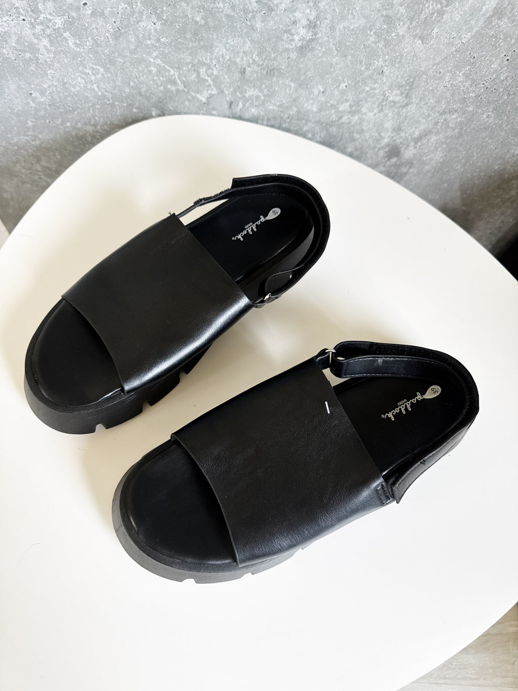 Sandalias Paddock negras