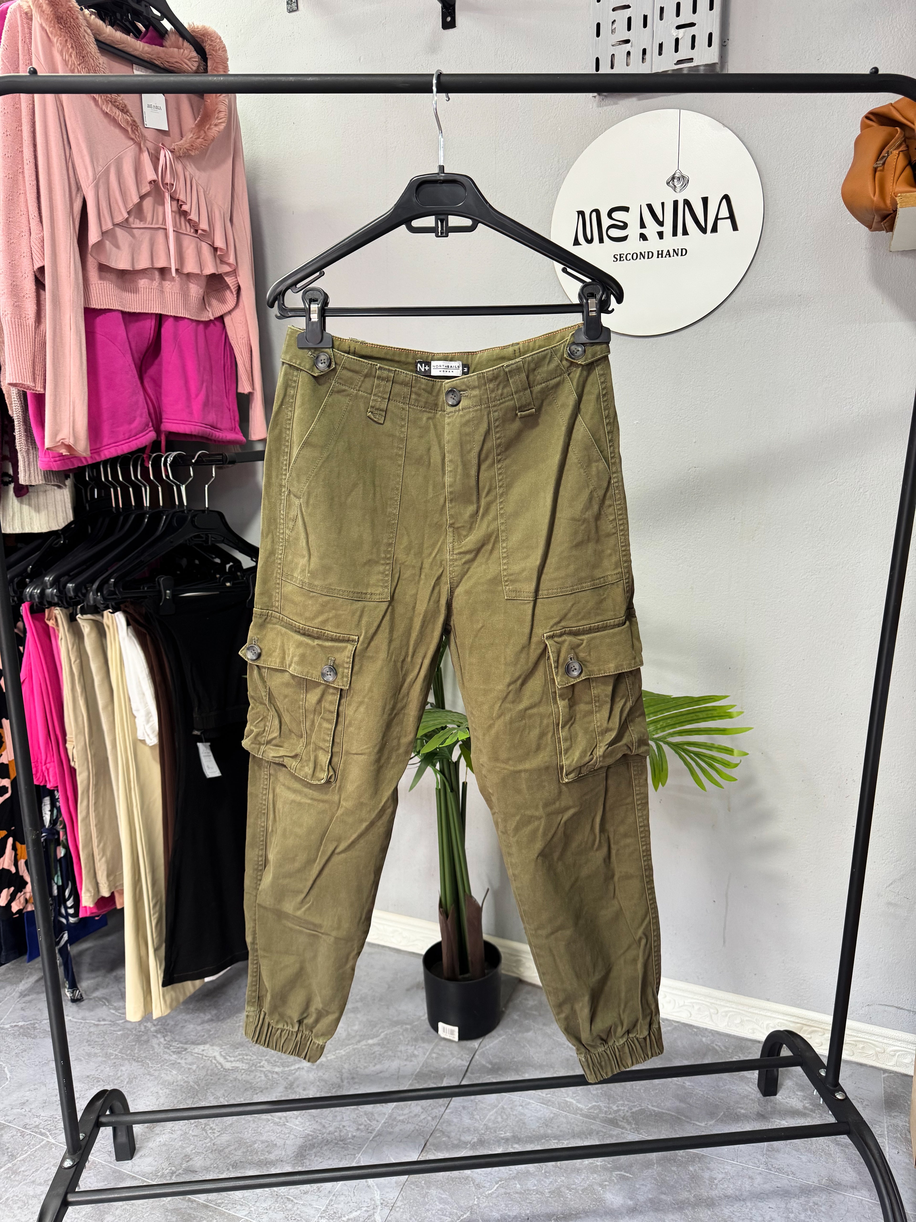 Pantalón cargo verde