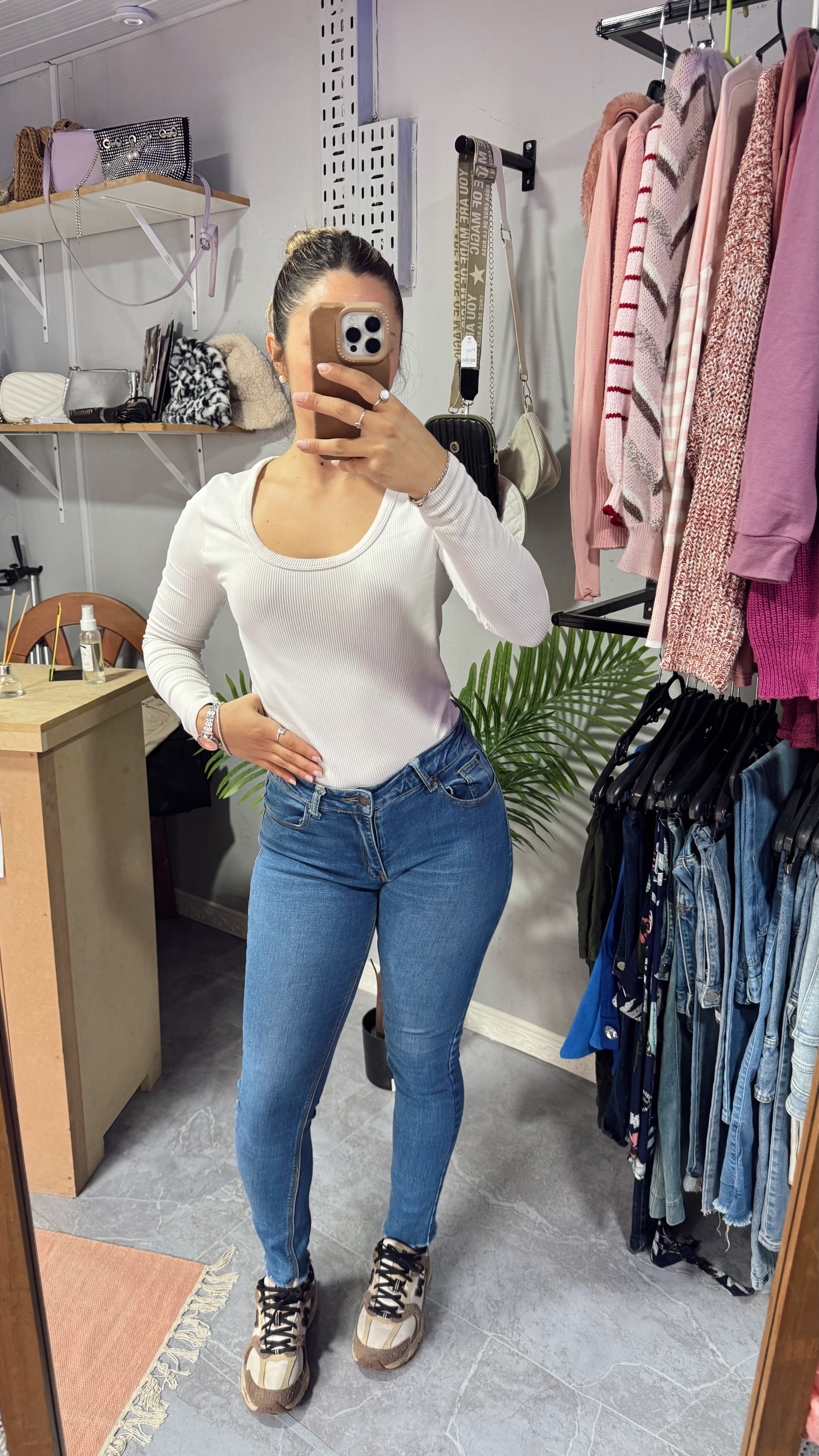 Jean al cuerpo alicrado