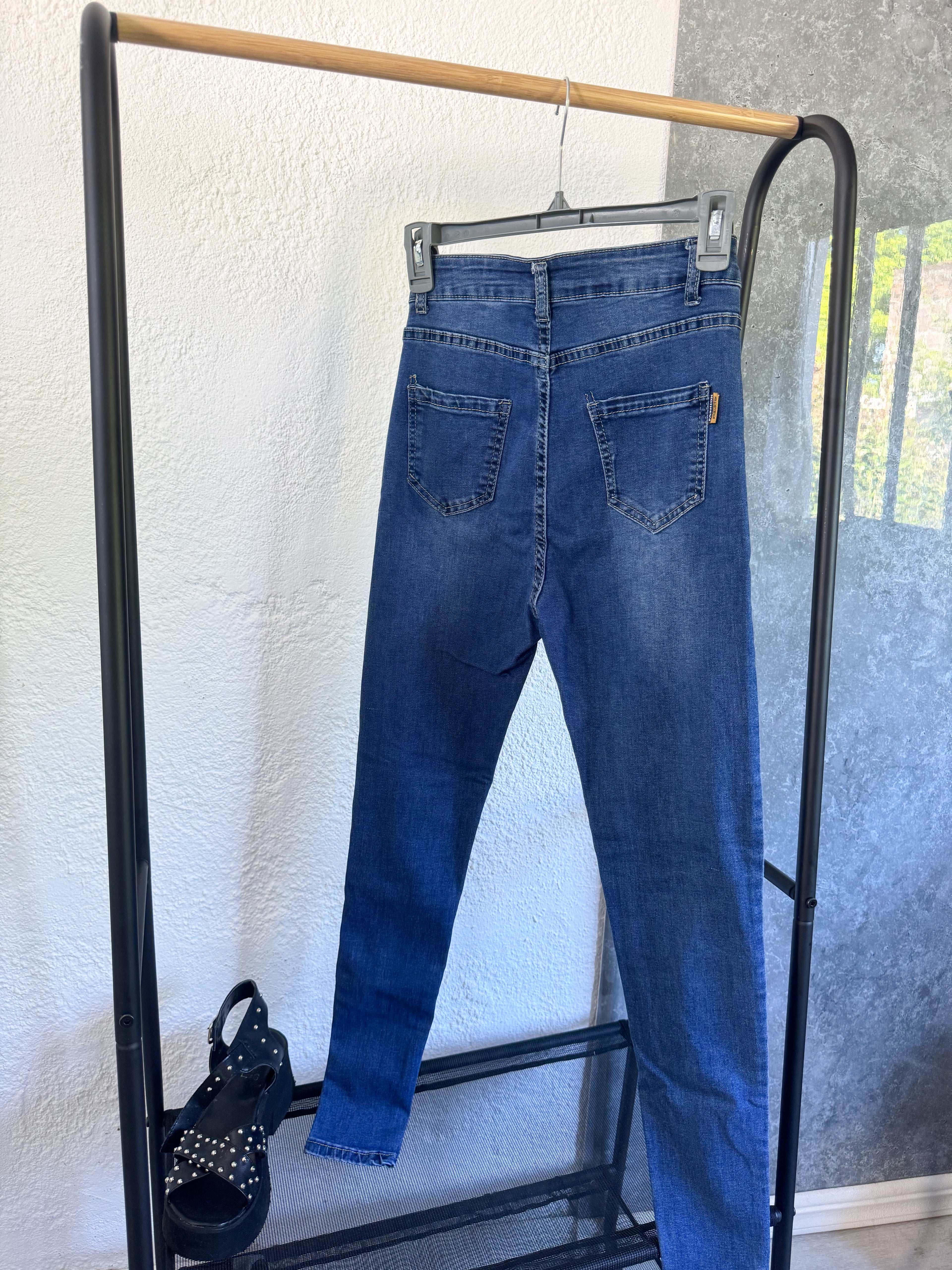 Jean tiro alto alicrado