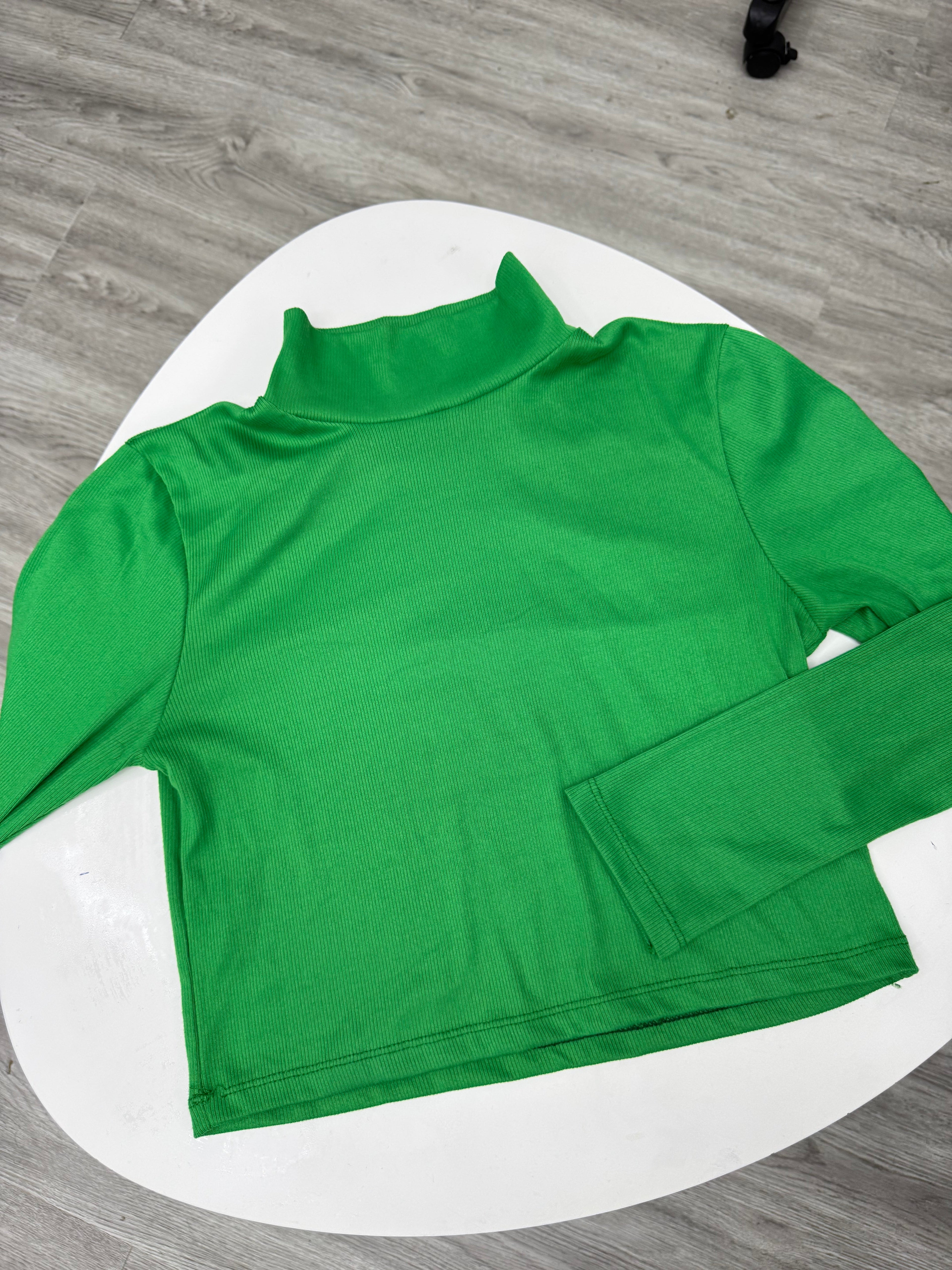 Top verde manga larga