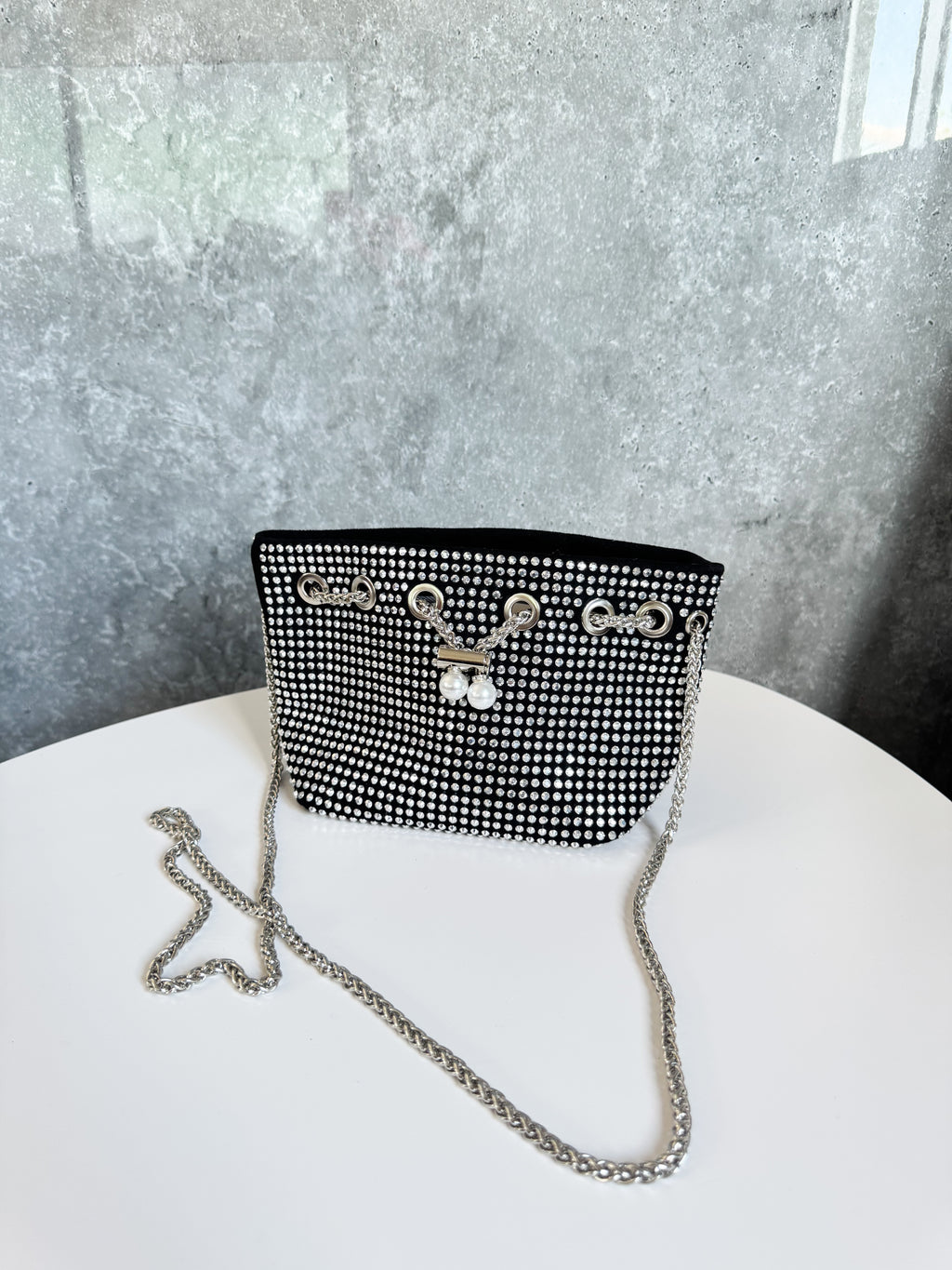 Cartera NUEVA negra con brillos