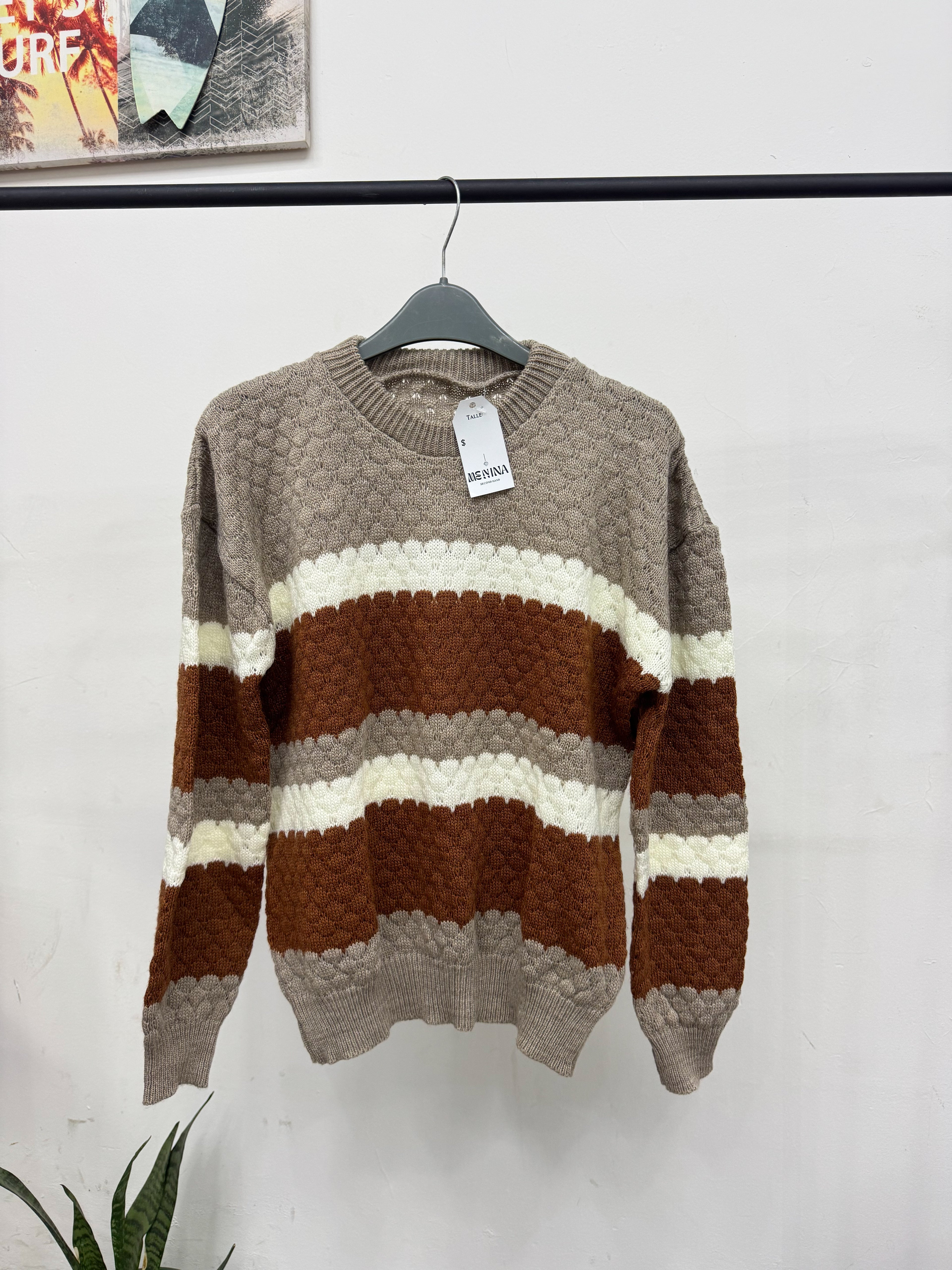 Buzo de hilo marrón, blanco y beige