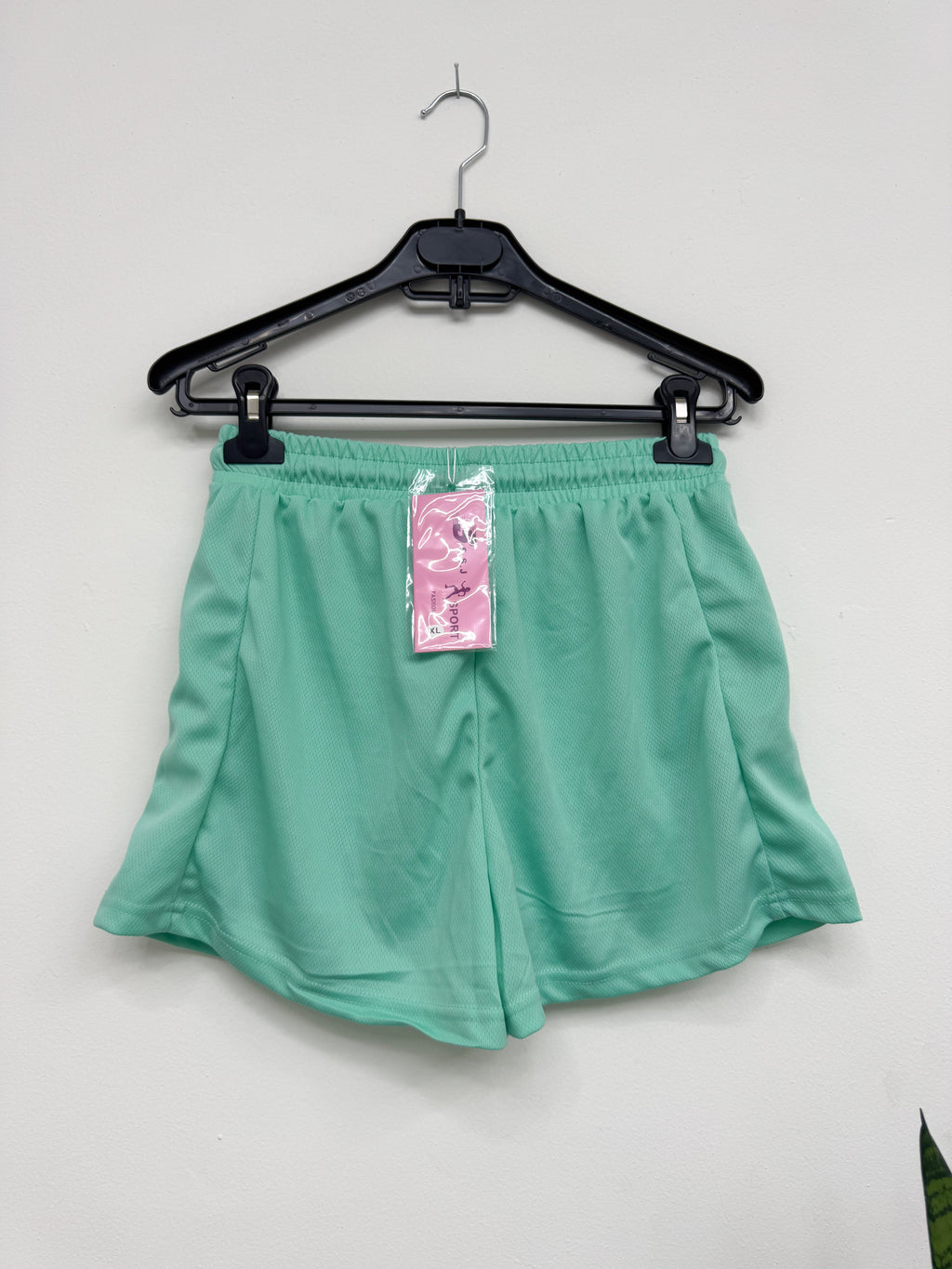 Short deportivo NUEVO verde agua