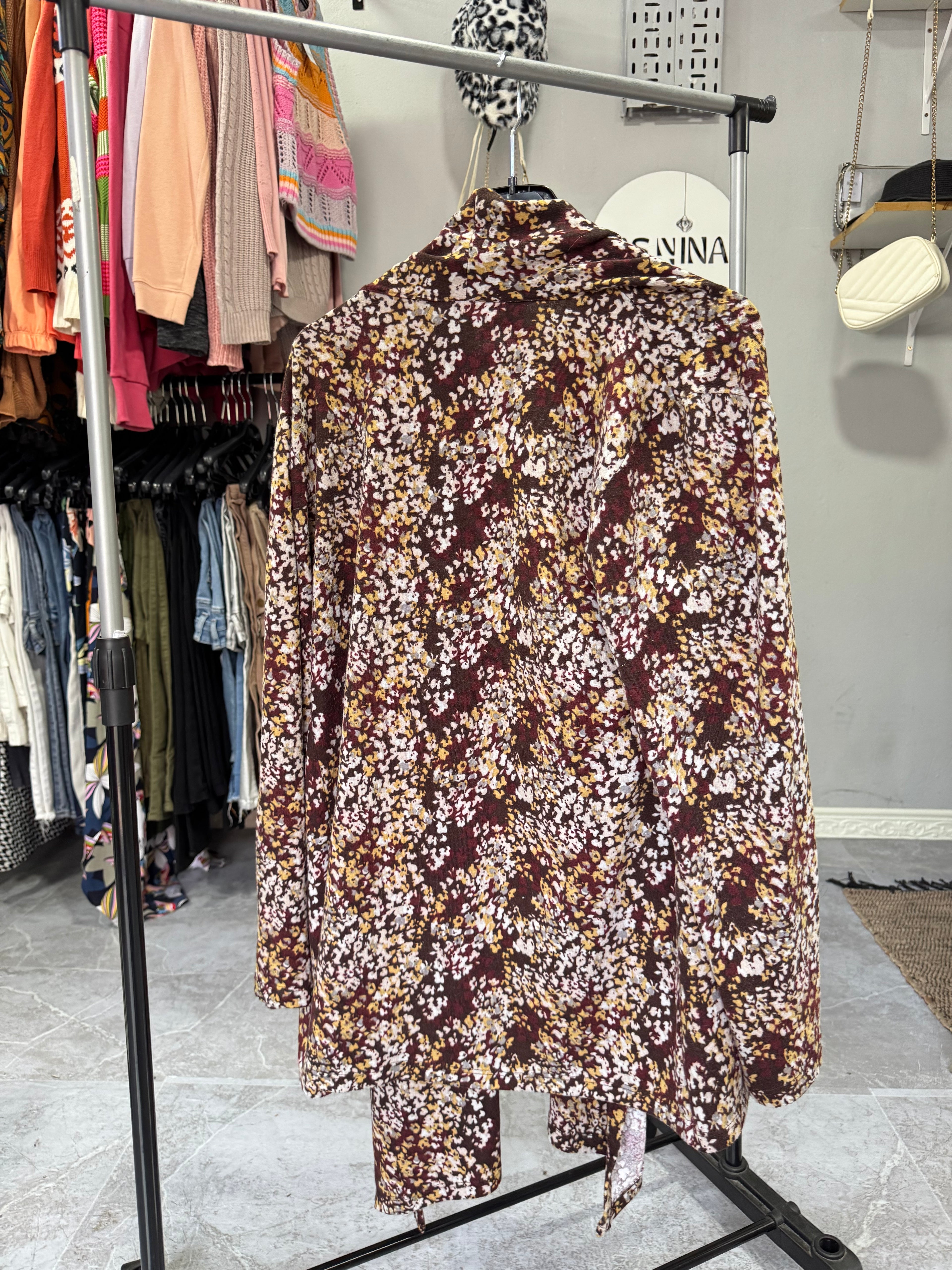 Saco marrón estampado talle L/XL