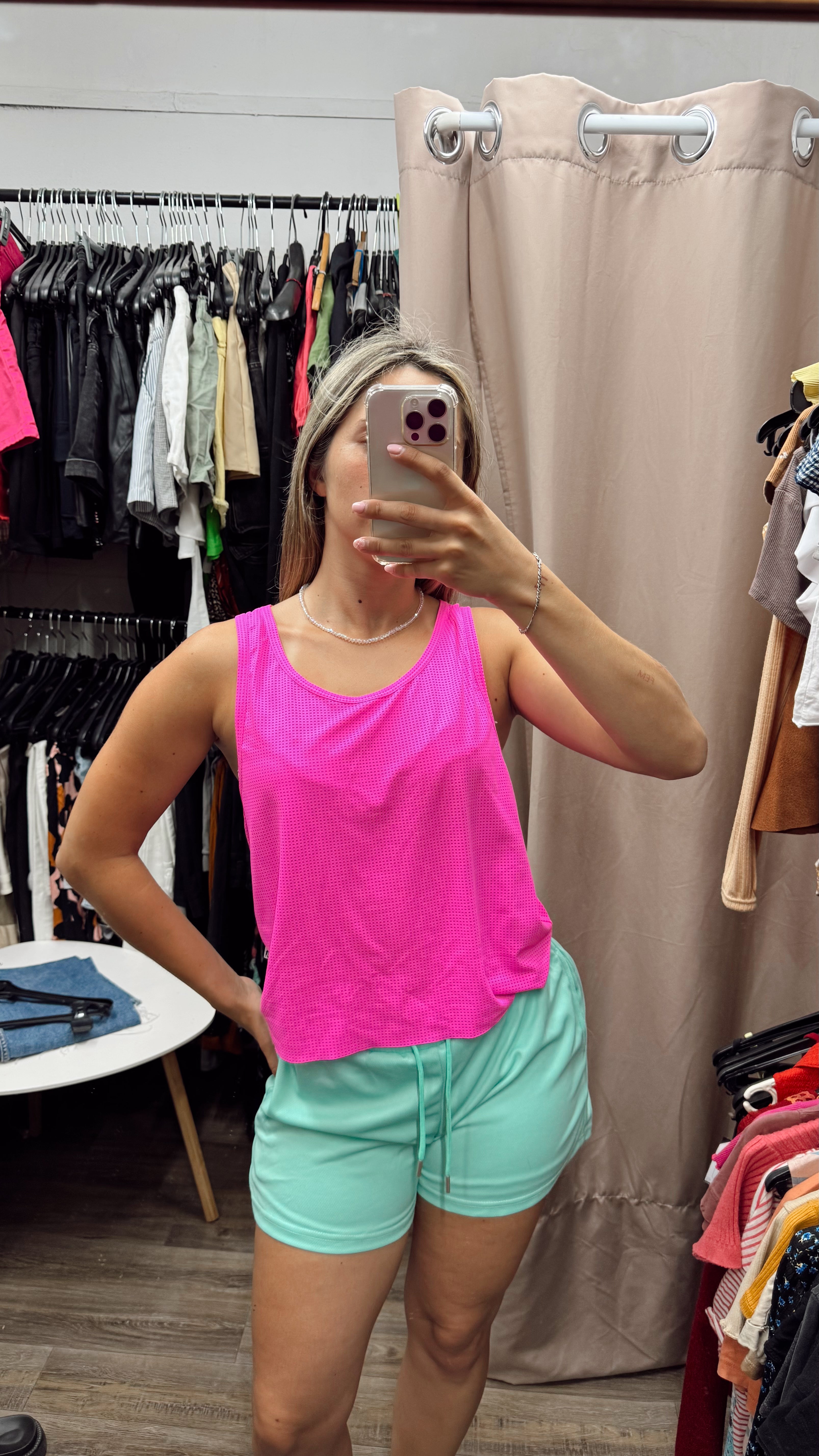 Musculosa deportiva rosada Dryfit