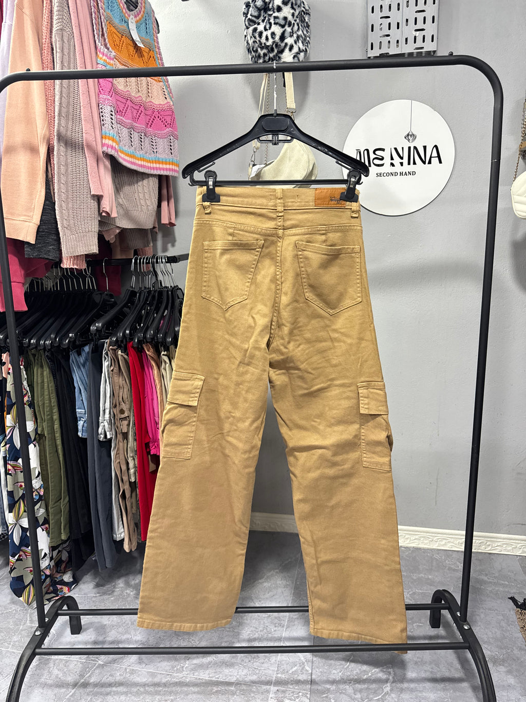 Pantalón cargo marrón claro