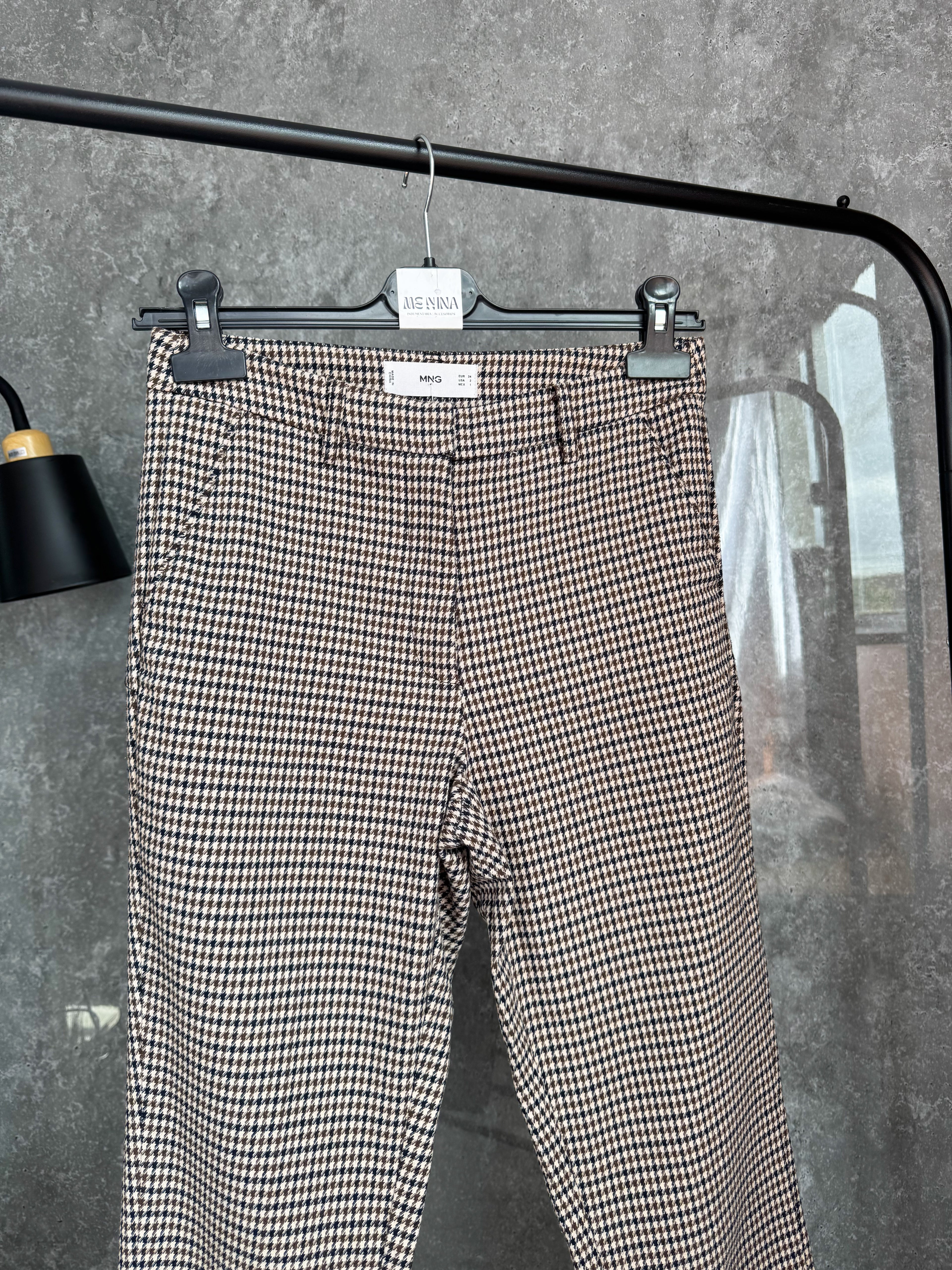 Pantalón de vestir MANGO