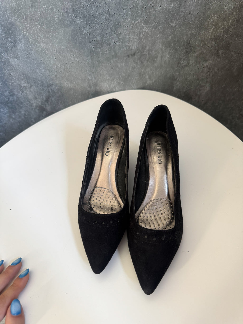 Tacos sandalias negros en punta