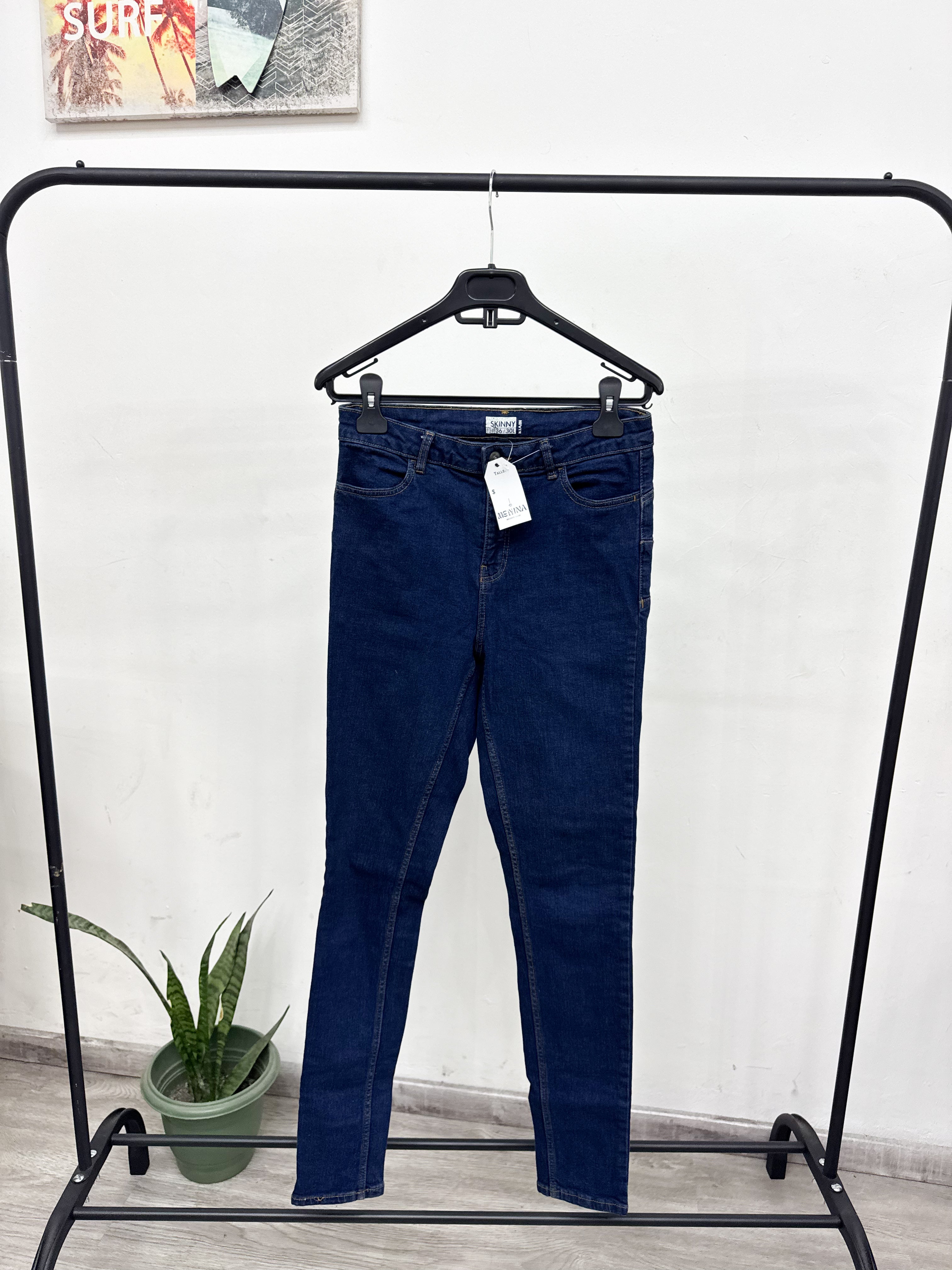 Jean Kiabi azul oscuro talle 36 alicrado