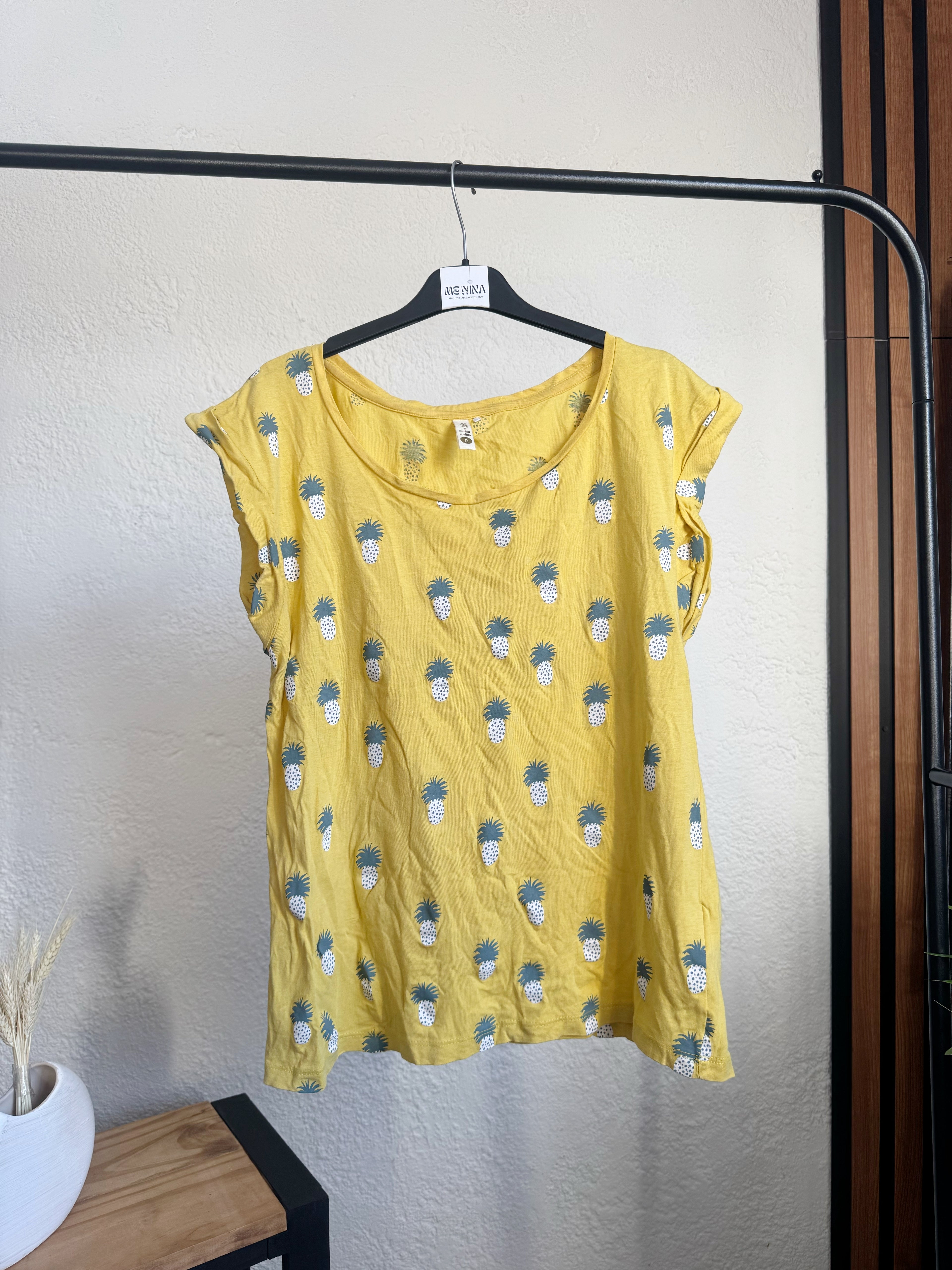 Remera manga diseño de piñas