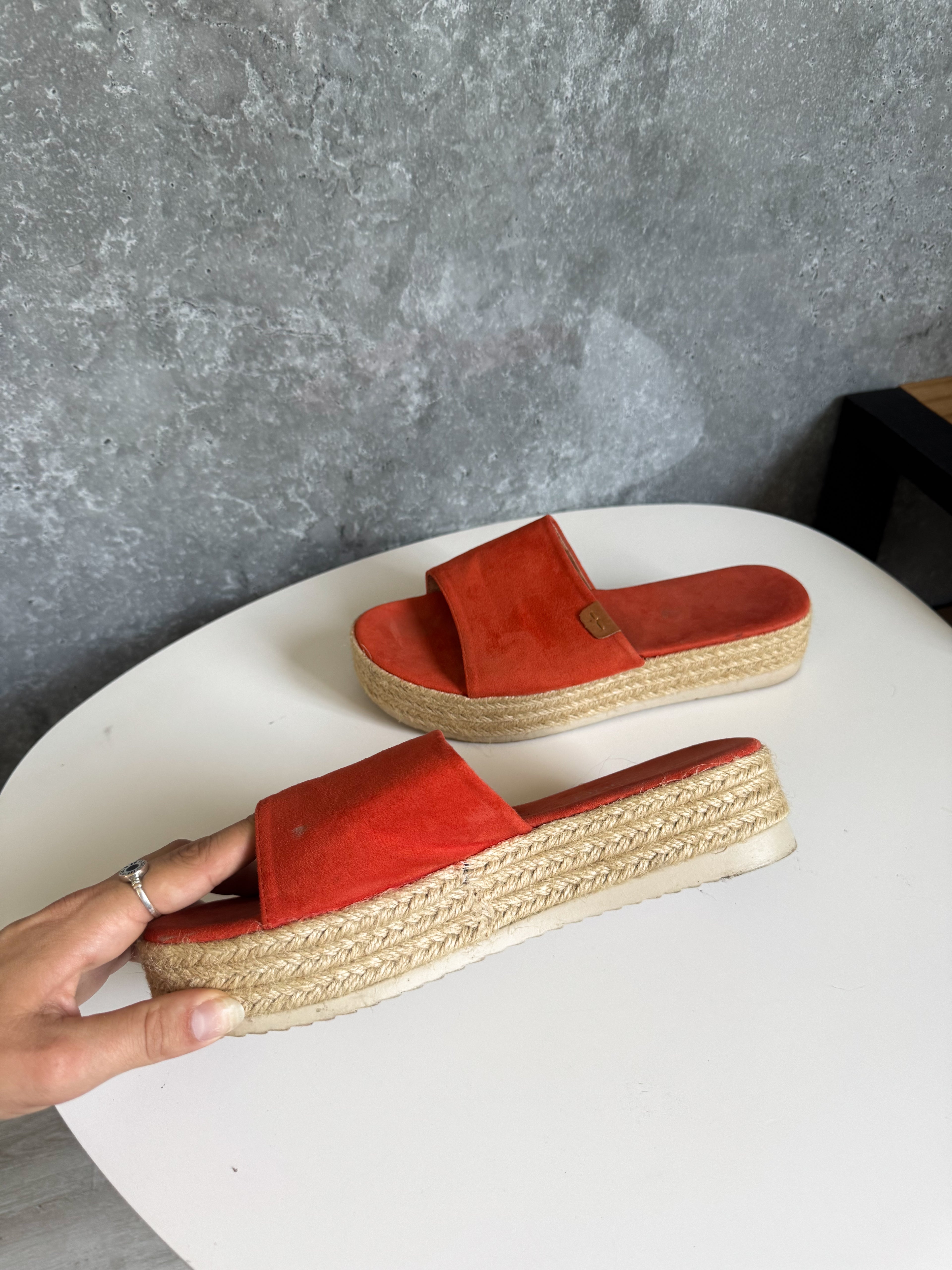 Sandalias Korium naranjas