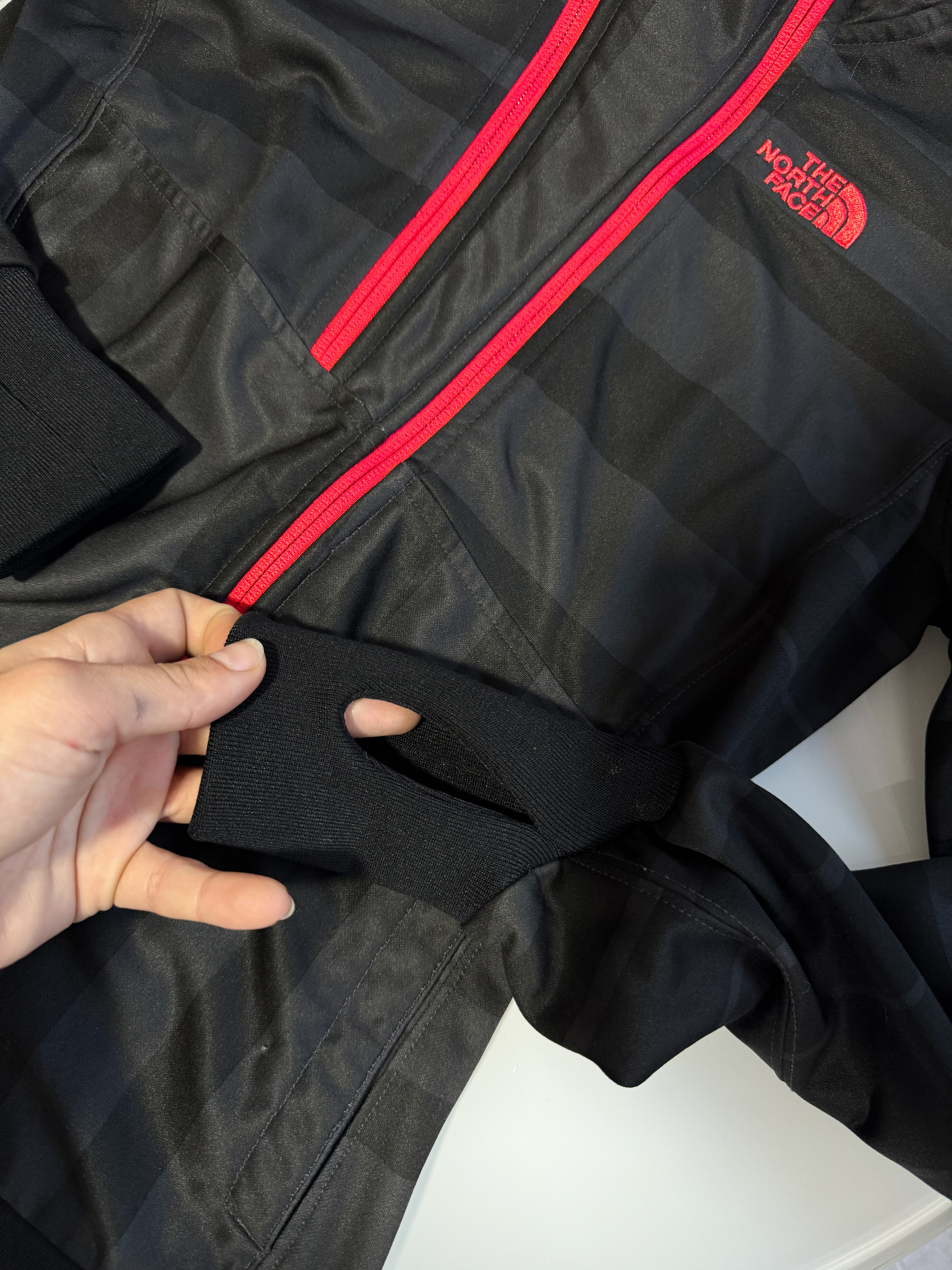 Campera deportiva The North Face talle XS