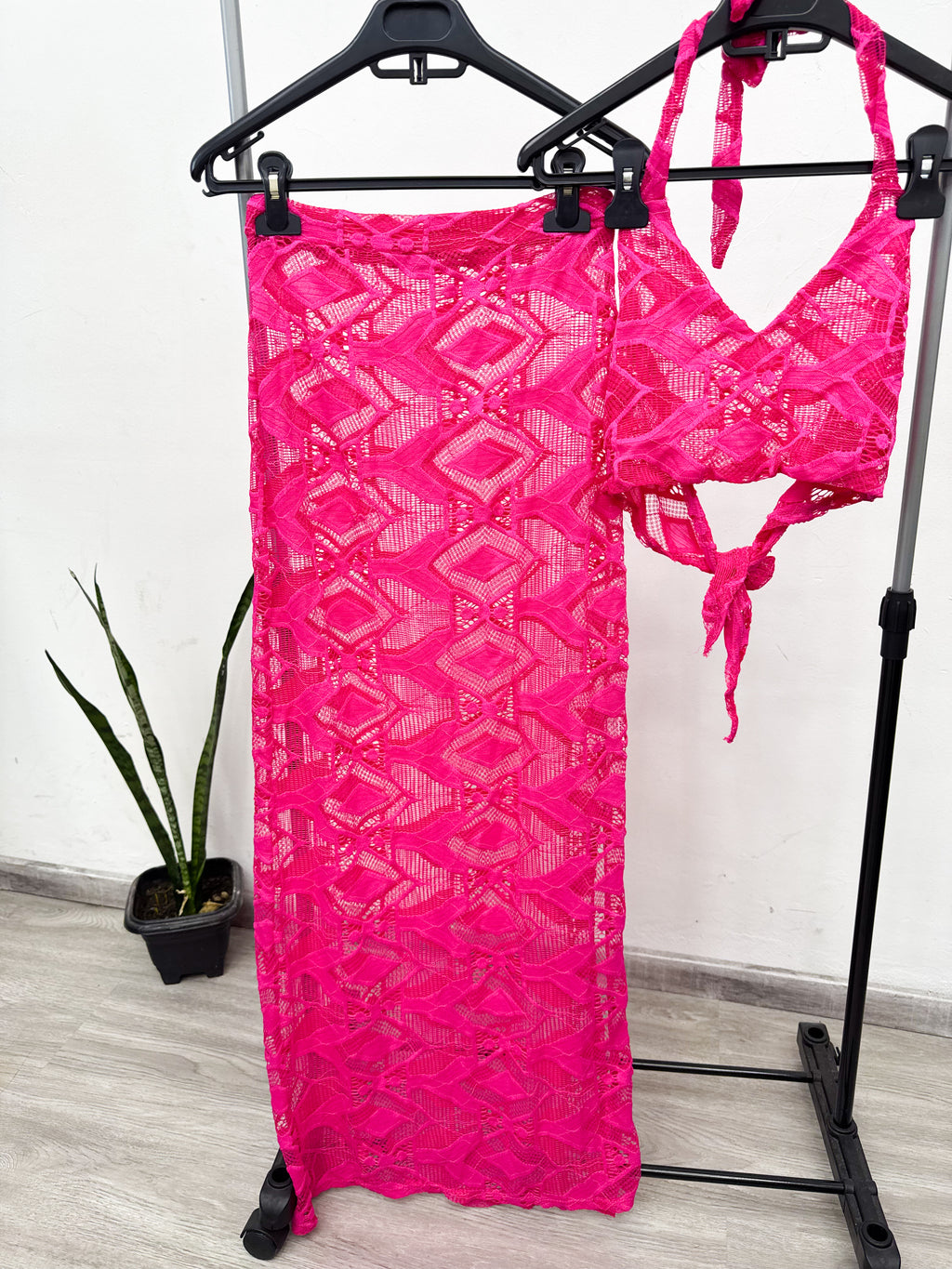 Conjunto rosa top+pollera larga