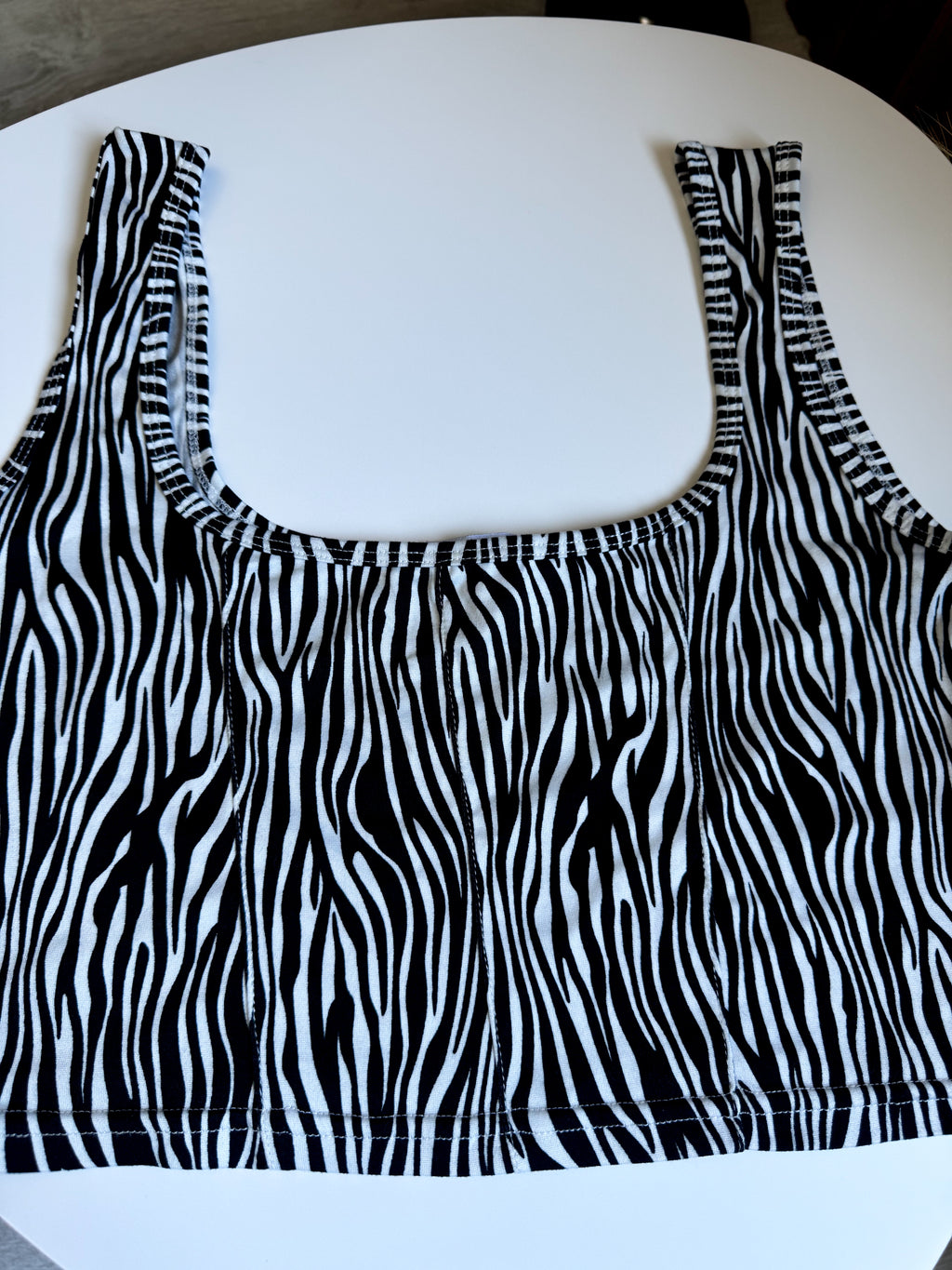 Top animal print cebra