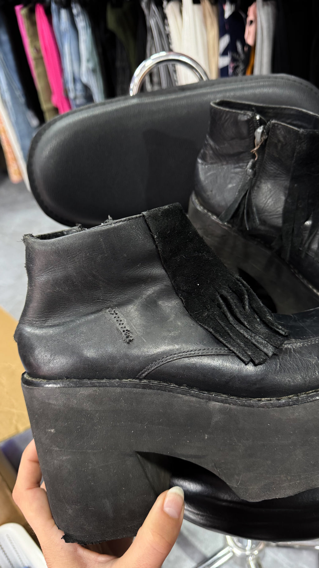 Botas cuero negras de taco